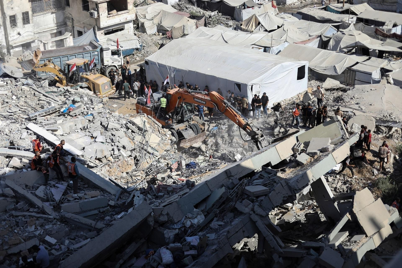 Estado en el que quedó el edificio en Gaza tras el derrumbe.