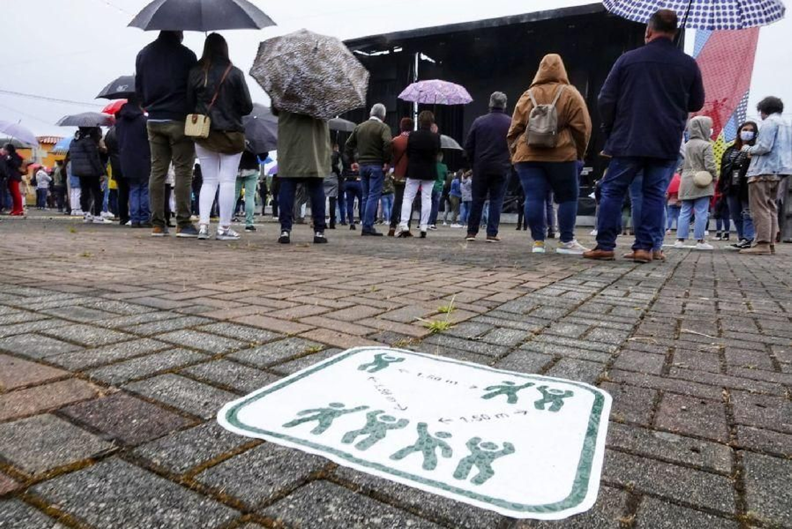 Tomiño vuelve a bailar en una verbena _ Vicente Alonso 24