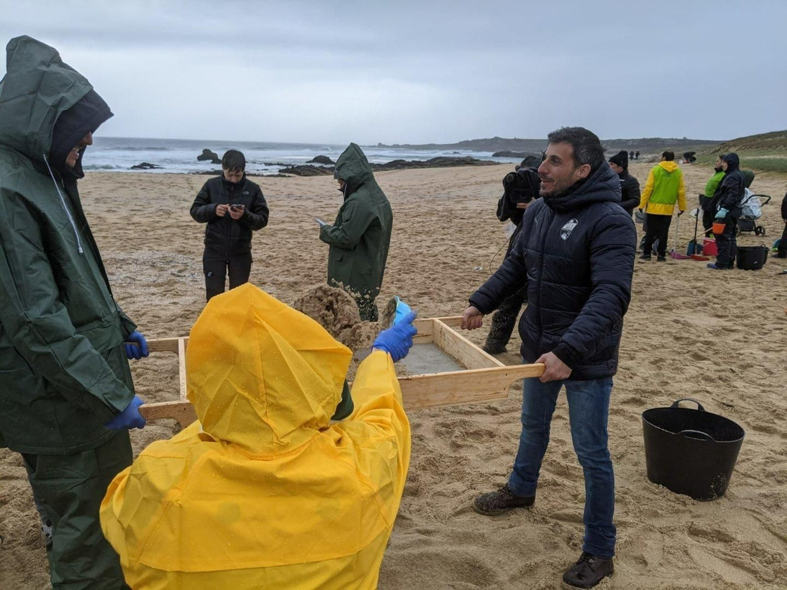 Rodrigo Fresco, limpando "pellets"
