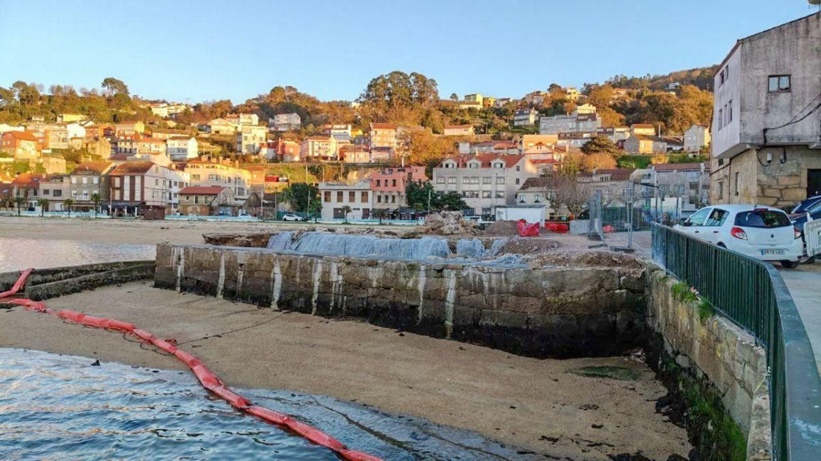 El próximo mirador de Arealonga, con el restaurante ya derrumbado.