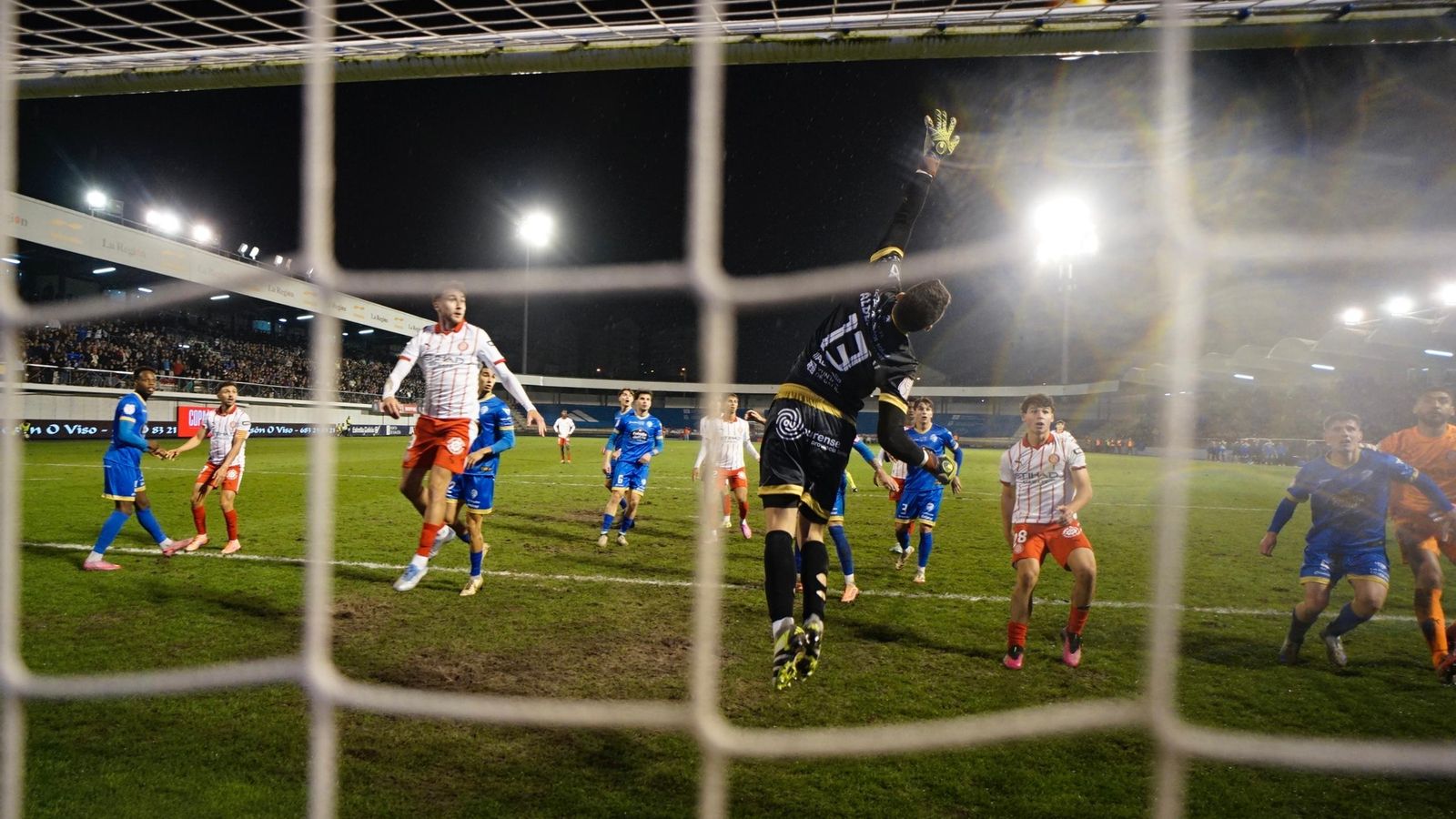Galería | Noche de Copa del Rey en O Couto entre Ourense CF y Girona