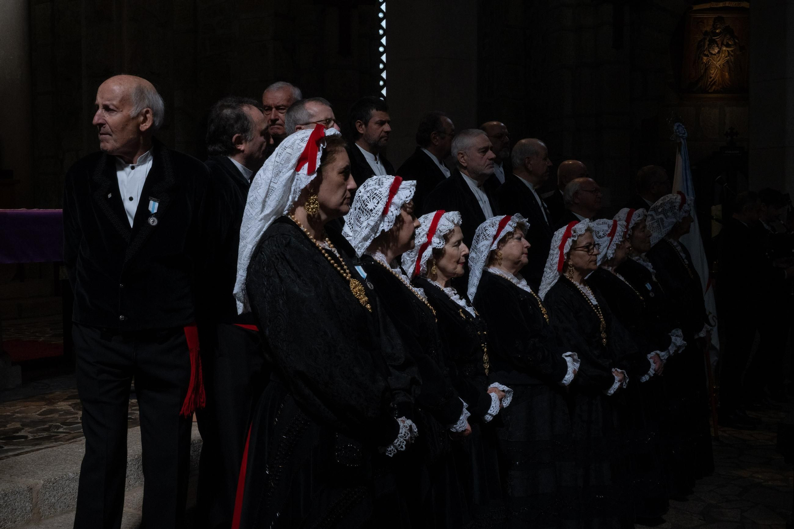 Galería | Pregón de Xosé Ramón Gayoso en la Santa Cruz de Carballiño