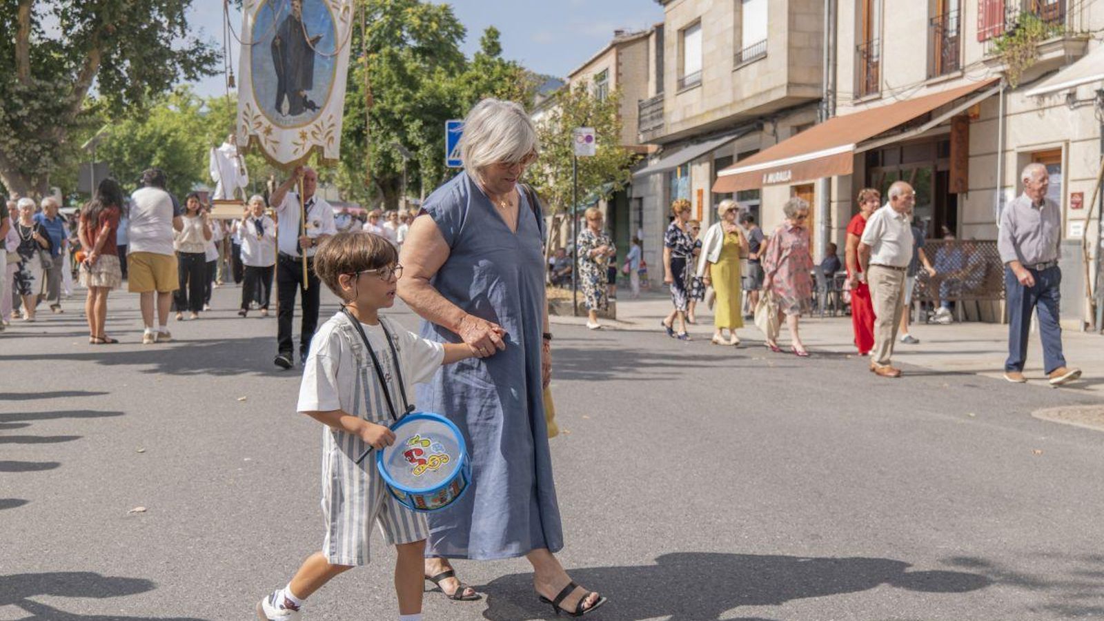 La devoción se inculca desde pequeños por los familiares.