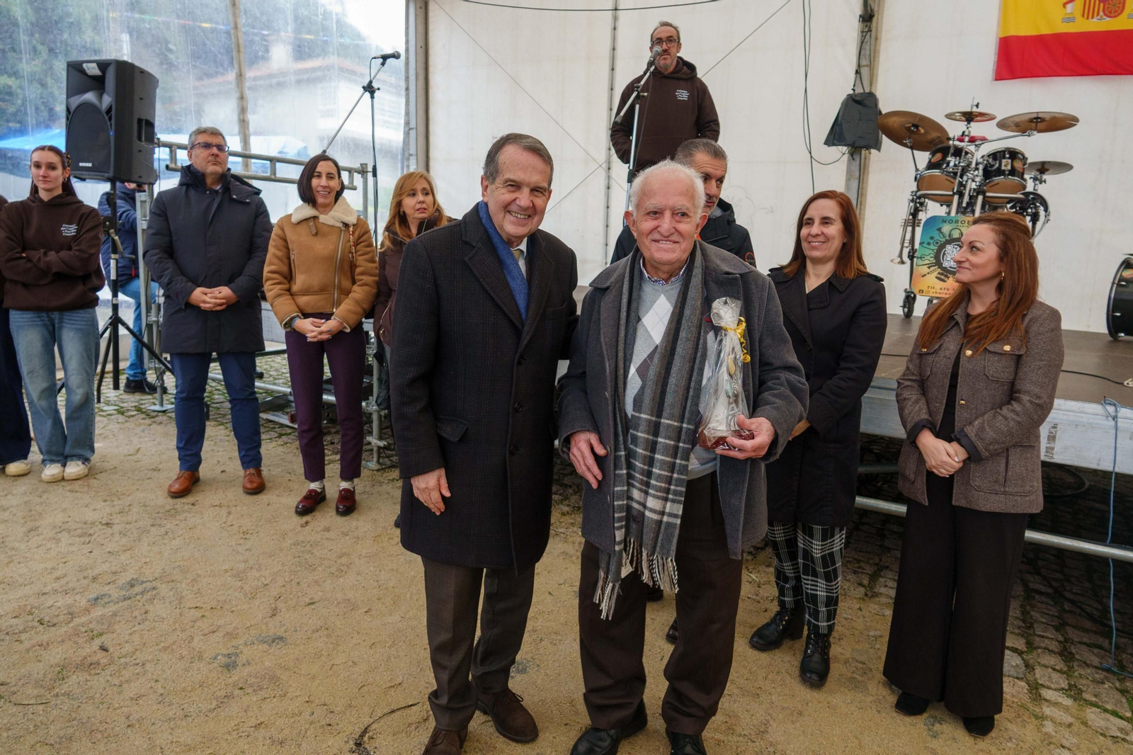 Galería | Vigo celebra As Candelas pese a la lluvia