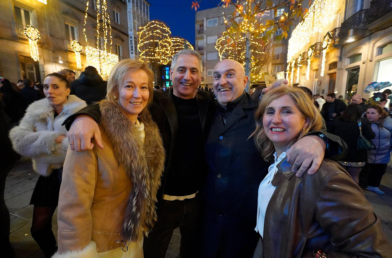 Galería | La Tardevieja llena de gente el centro de Vigo