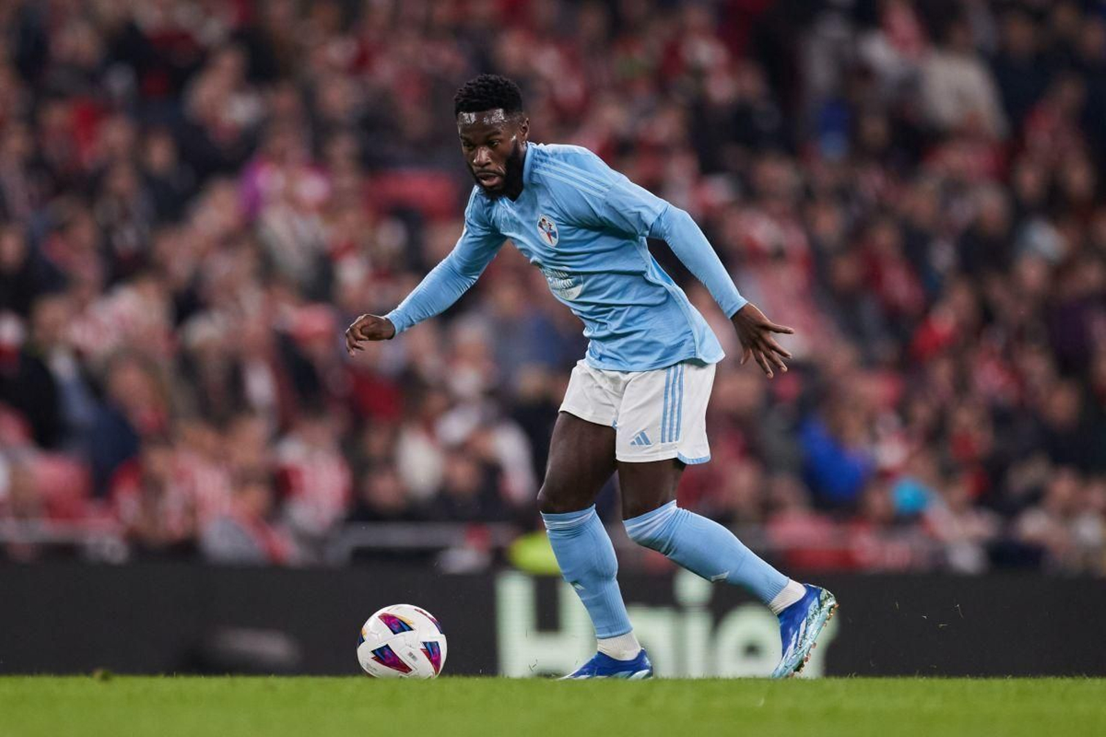 Bamba tampoco jugó con Costa de Marfil en Gambia.