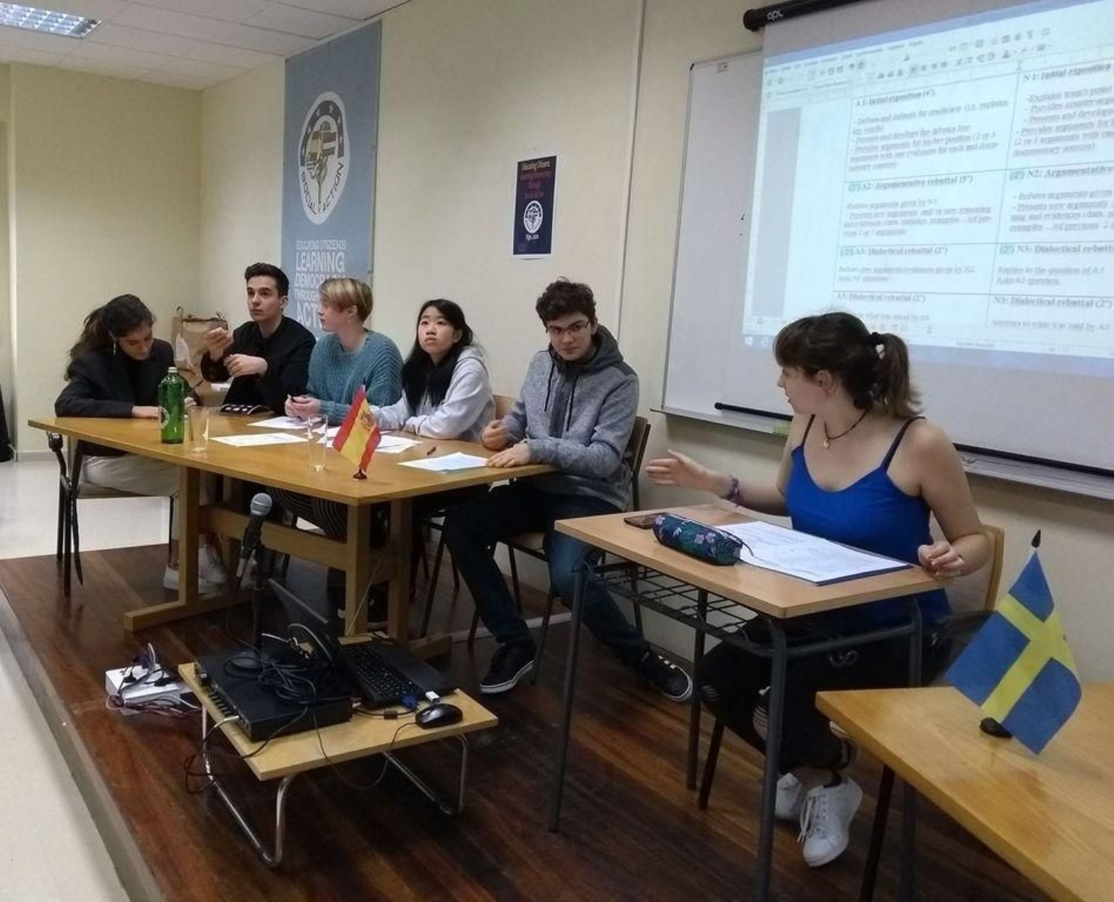 Los estudiantes tenían los tiempos medidos para su intervención. En la imagen, los vigueses.