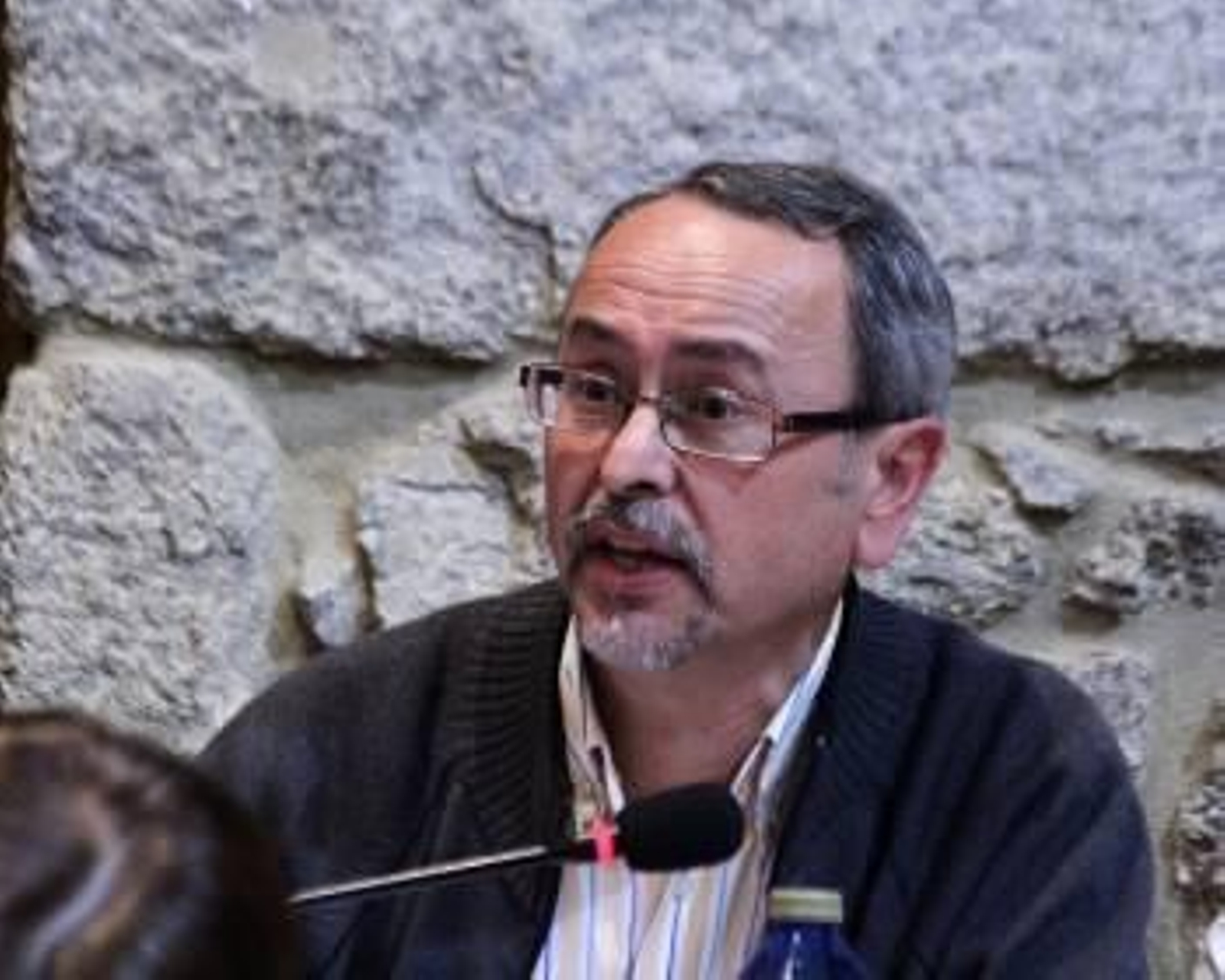 Francisco Candeira Mosquera renunció a su acta de concejal en el Concello de Ponteareas.