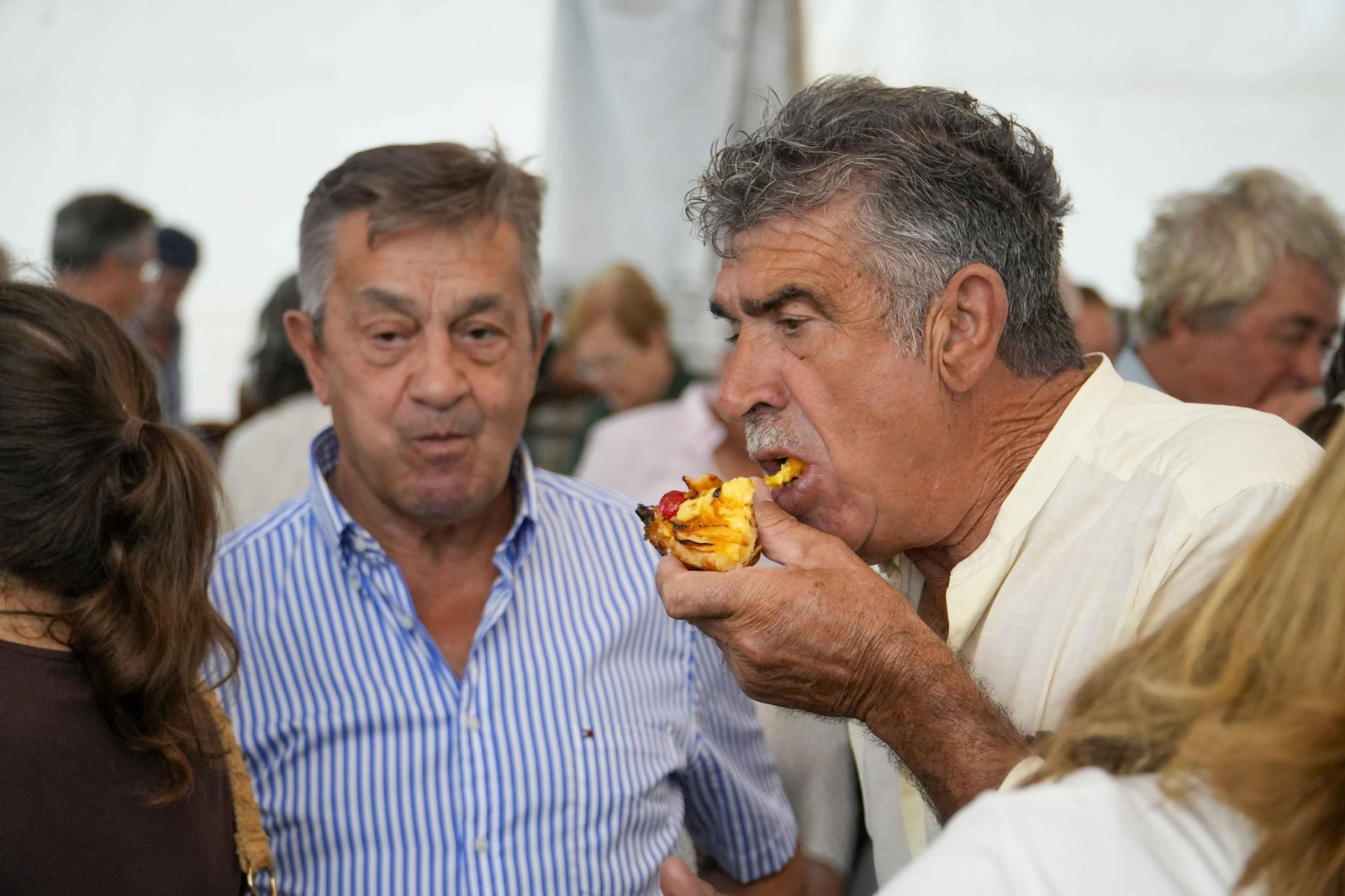 Galería | La Festa da Sidra triunfa en Bembrive con 1.000 litros repartidos