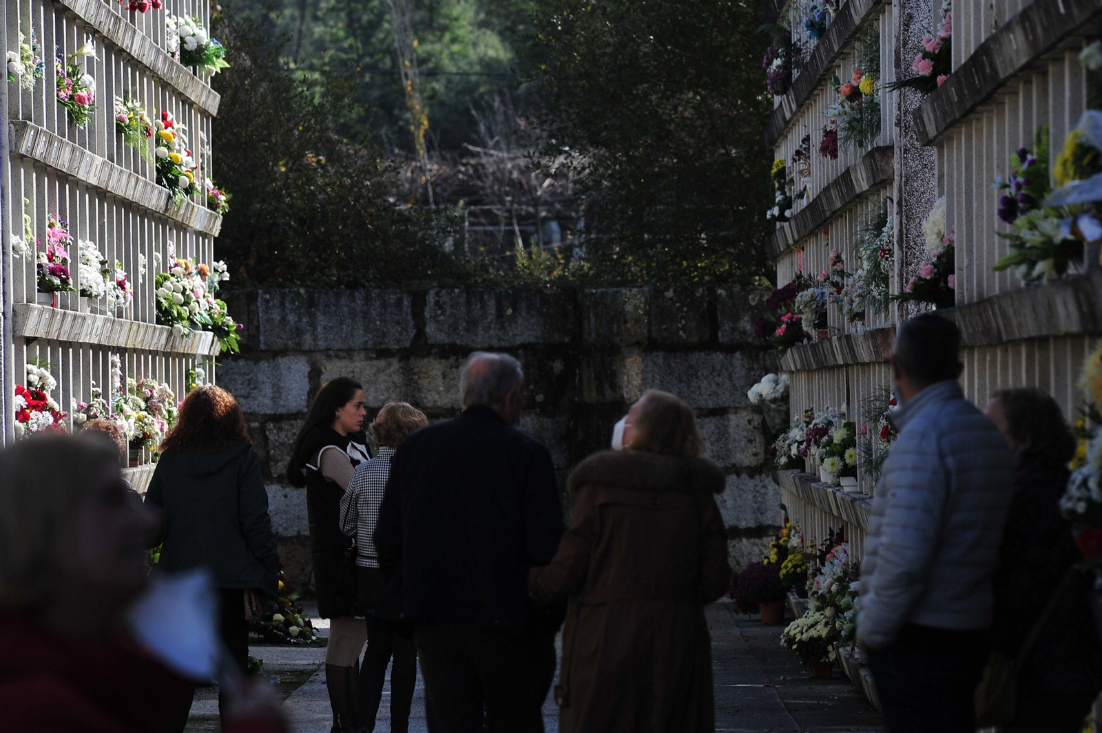 Día de Todos los Santos en el cementerio de Santa Mariña. José Paz