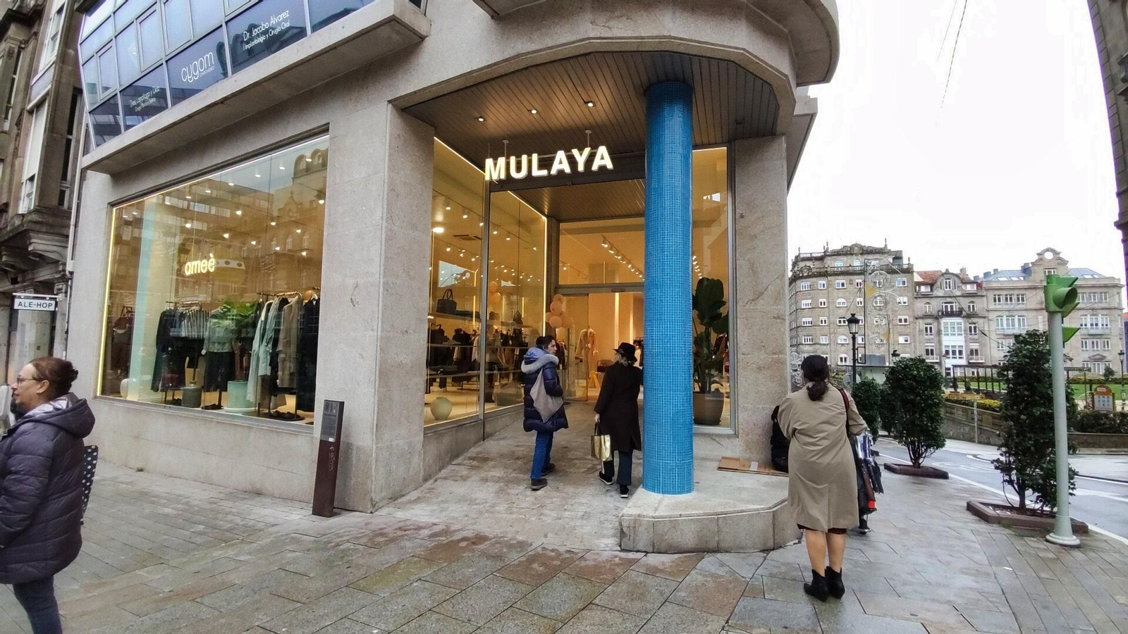 La tienda de Mulaya, en la calle Urzáiz de Vigo. // Vicente Alonso