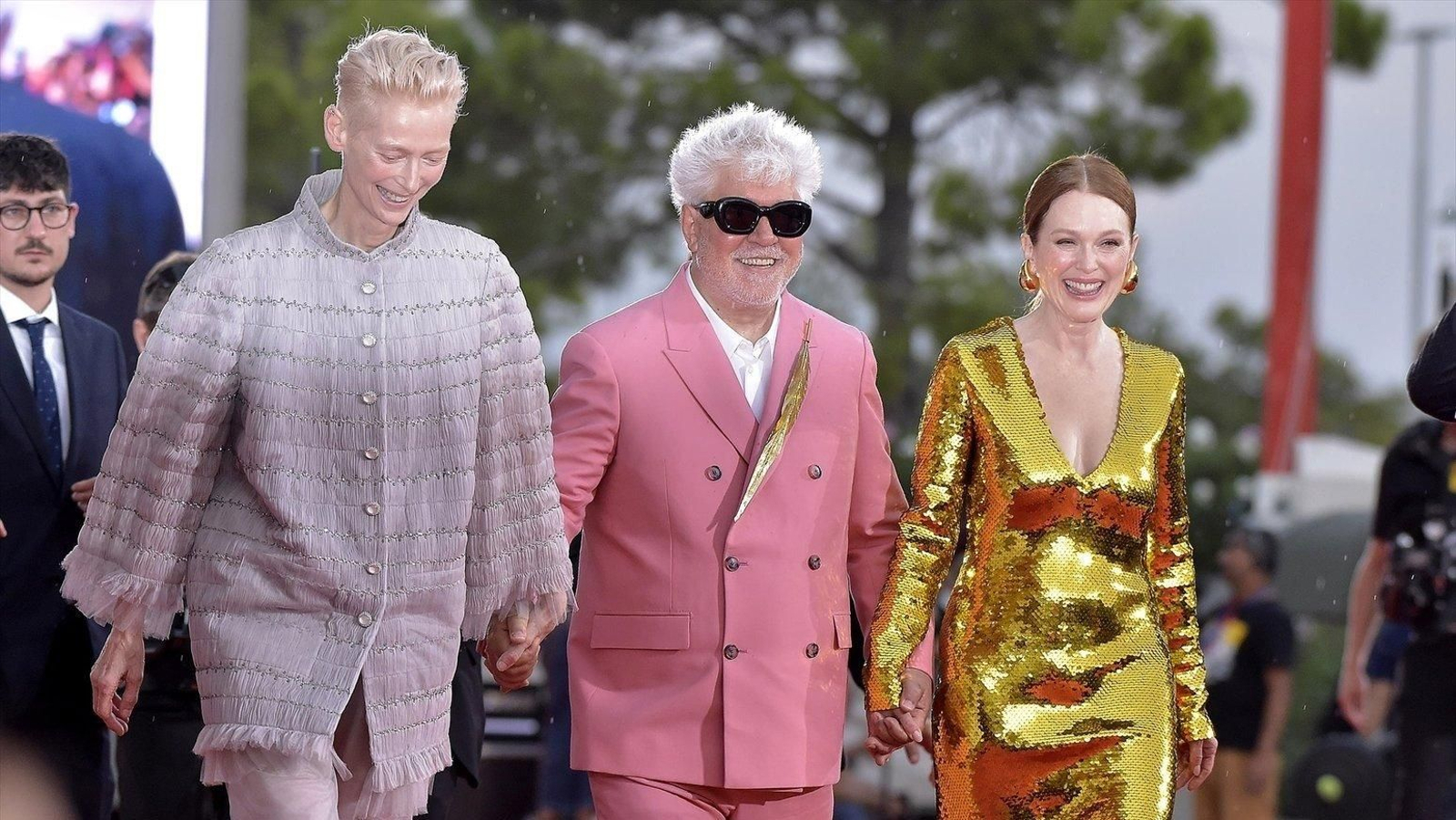 Almodóvar, Swinton y Moore, en la premiere en Venecia. // E.P.