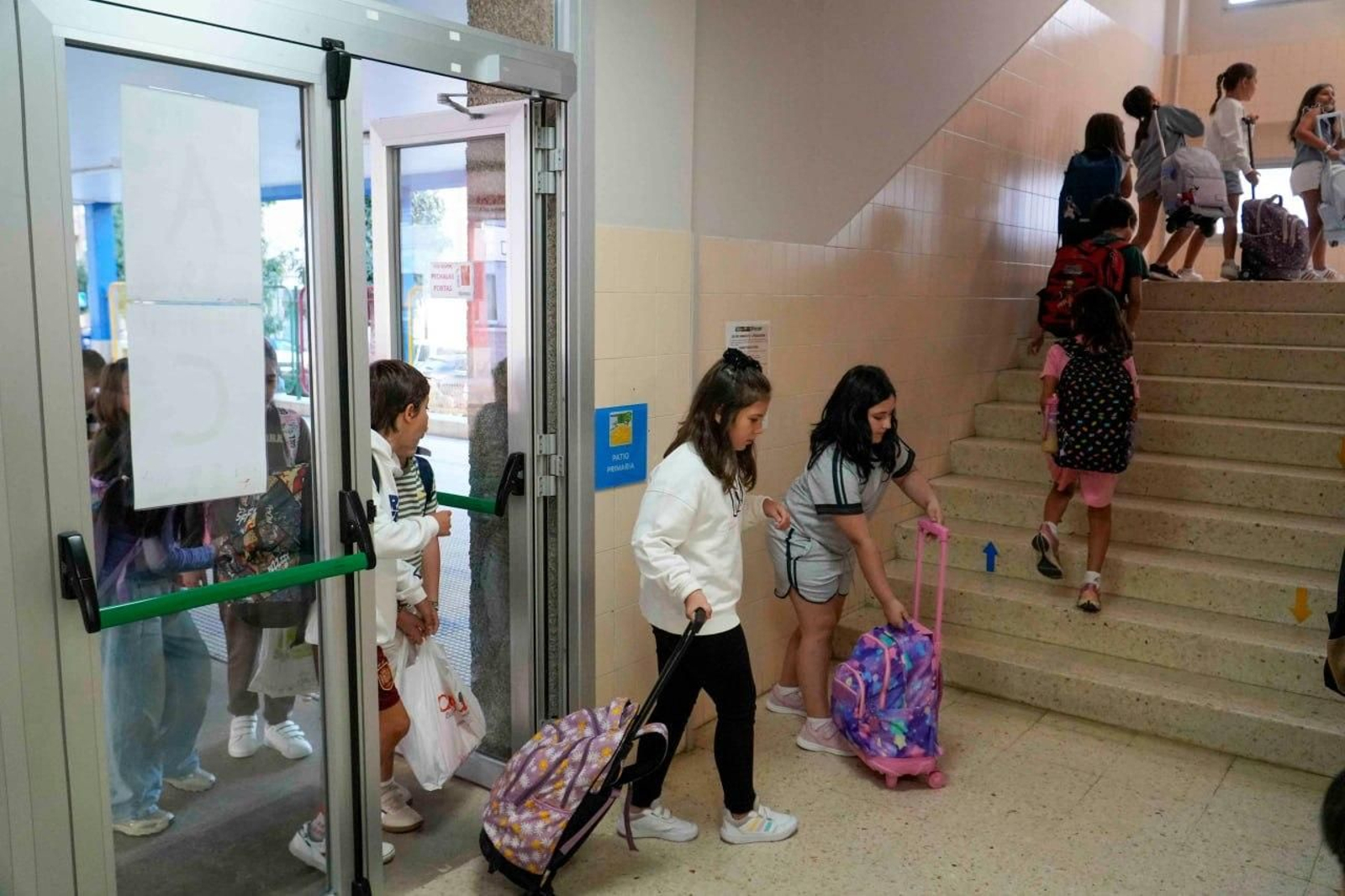 Galería | Vigo vuelve a las aulas entre abrazos, nervios e ilusión