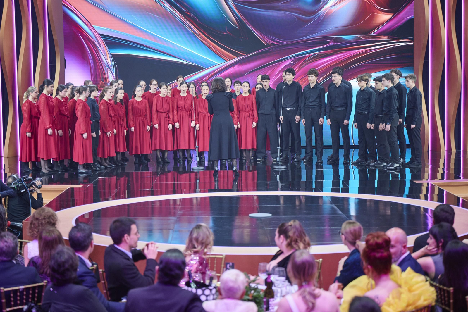 El coro del IES A Xunqueira I durante su actuación en la gala, uno de los momentos más virales.
