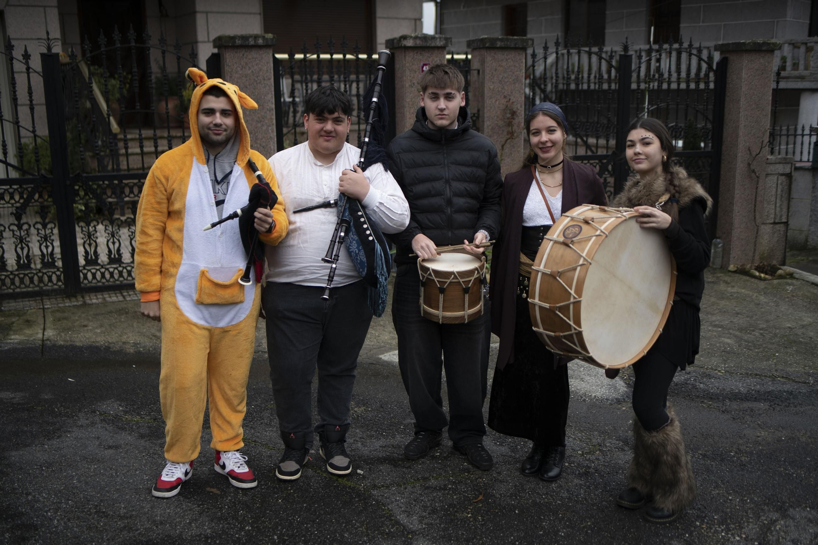 Galería | El meco Abalos recorrió As Teixugueiras, Cartelle