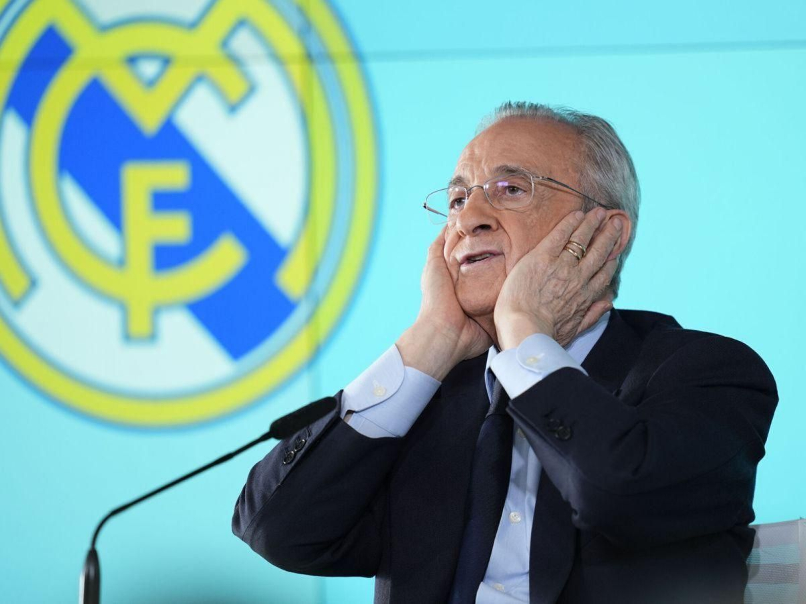 Florentino Pérez, durante un momento en su polémica comparecencia ante los medios.