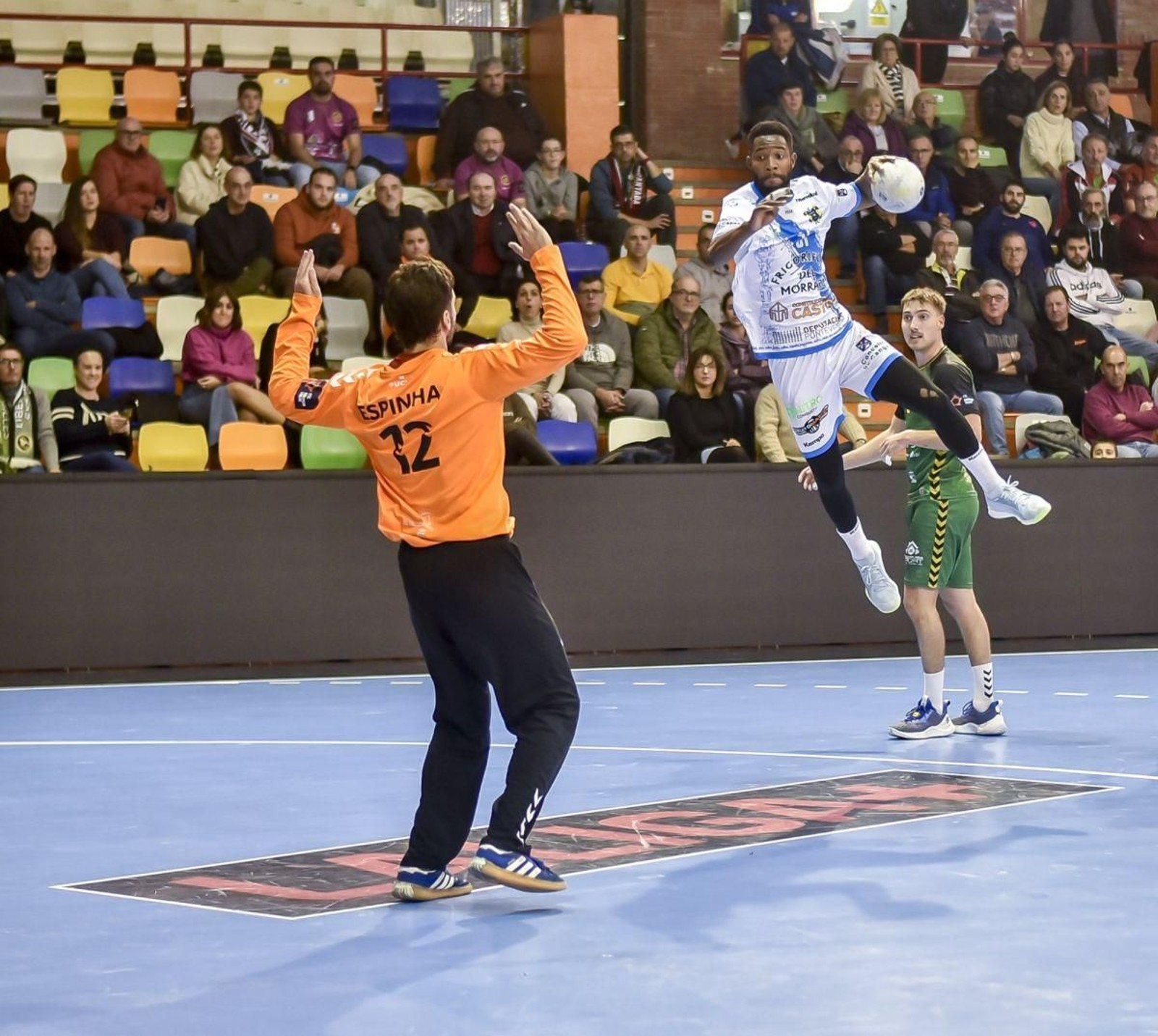 El Cangas perdió el pasado miércoles en Cuenca y se encuentra en el puesto de promoción.