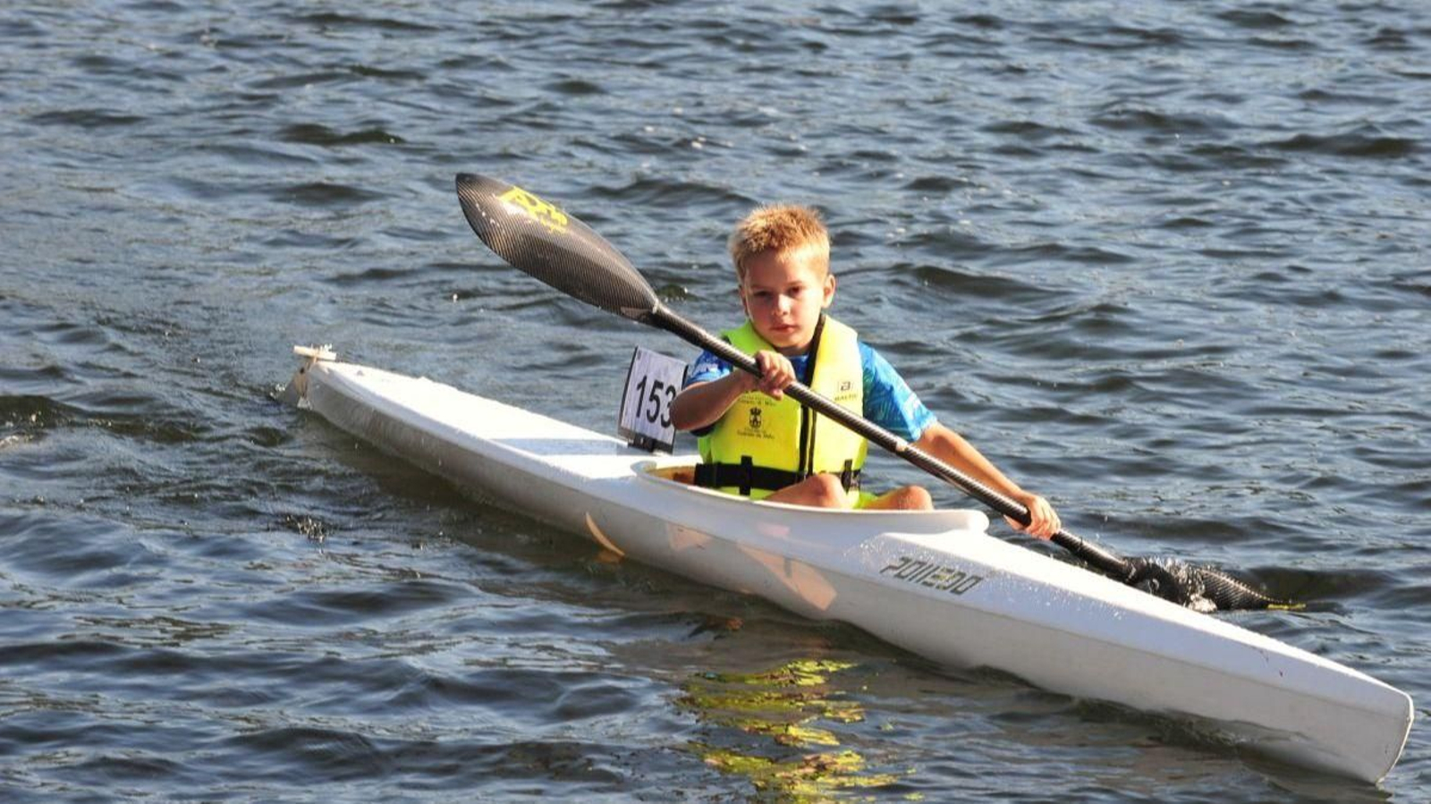Un joven palista, en acción.