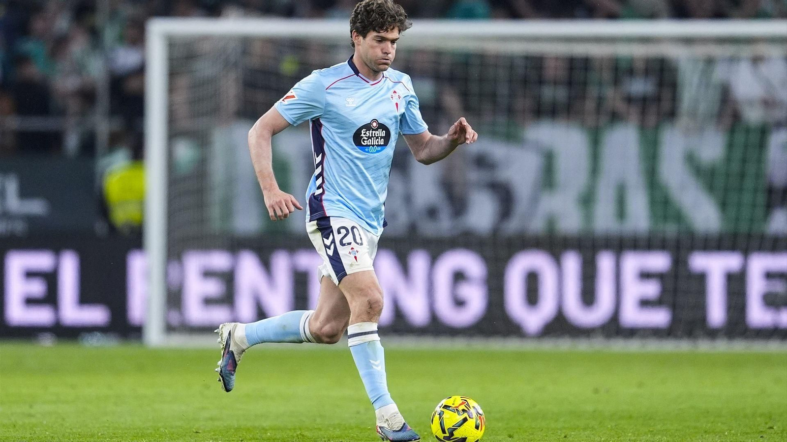 Marcos Alonso, durante un partido con el Celta la pasada temporada.