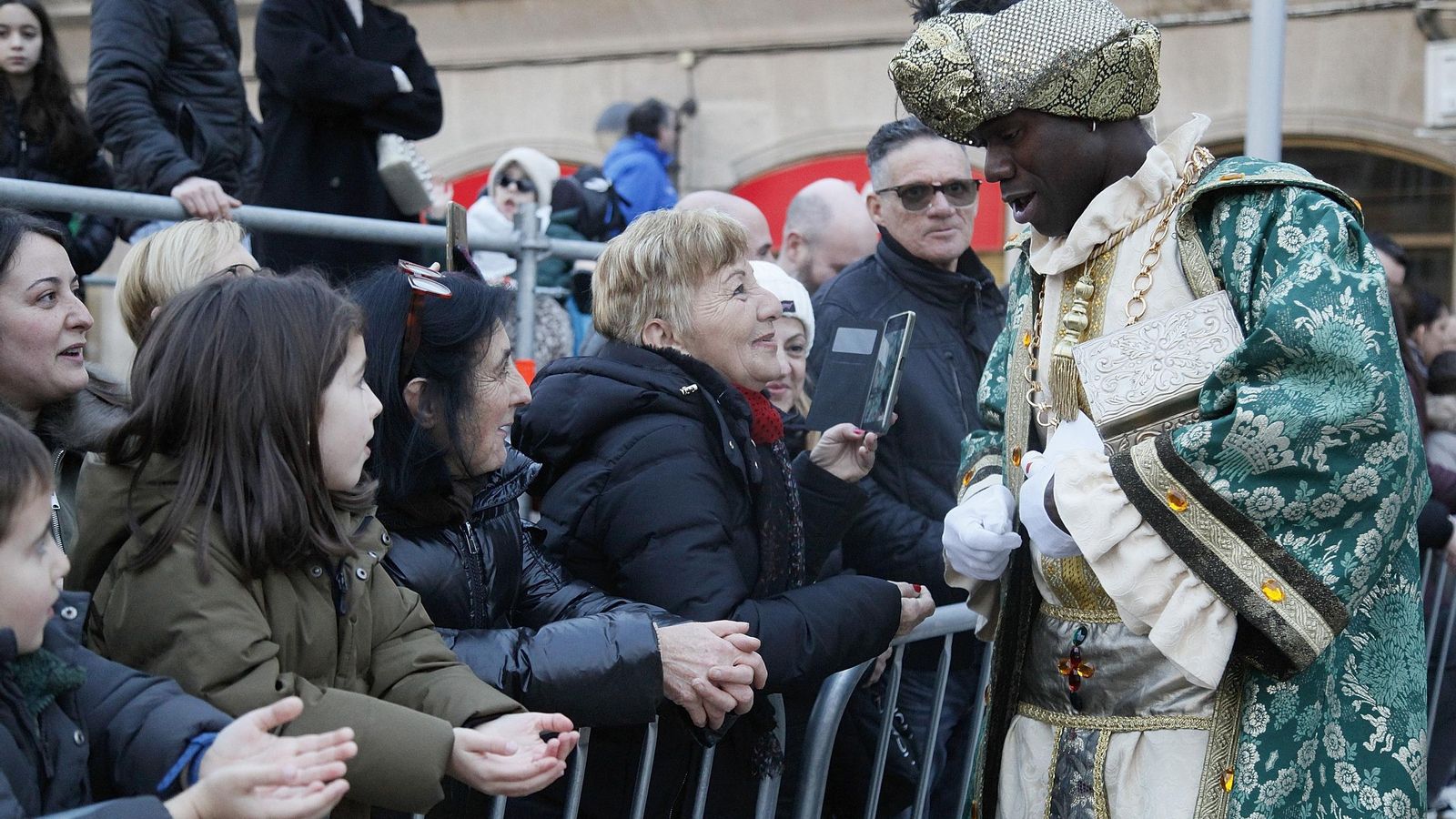 No solo los niños esperaban con alegría la llegada de los Reyes Magos.