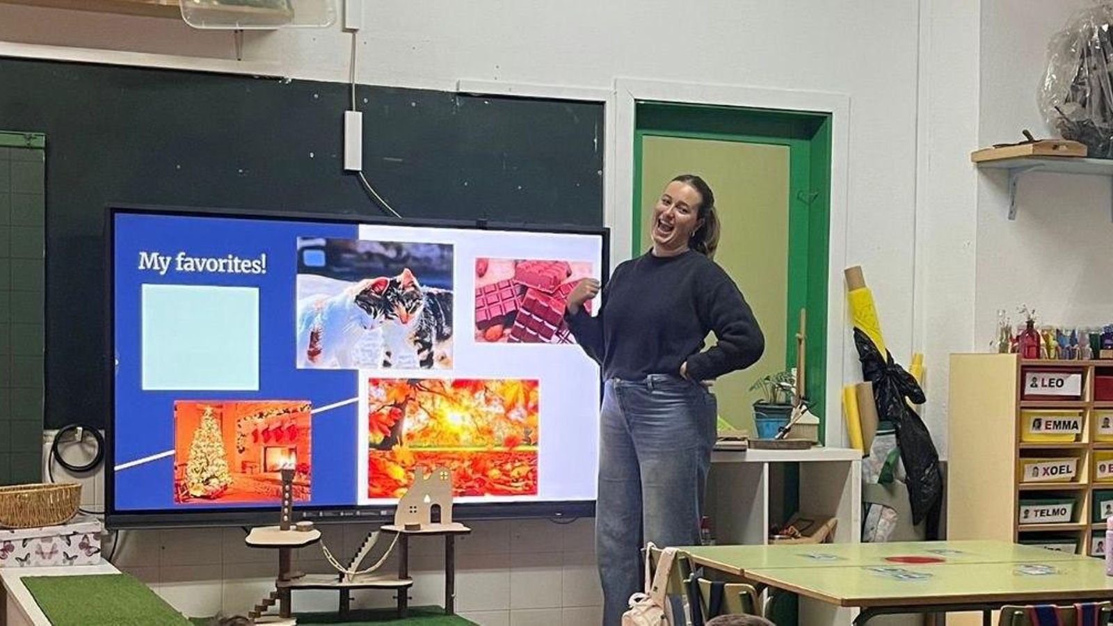 Alexandra Basham, durante una clase en el CEP Celso Emilio Ferreiro.