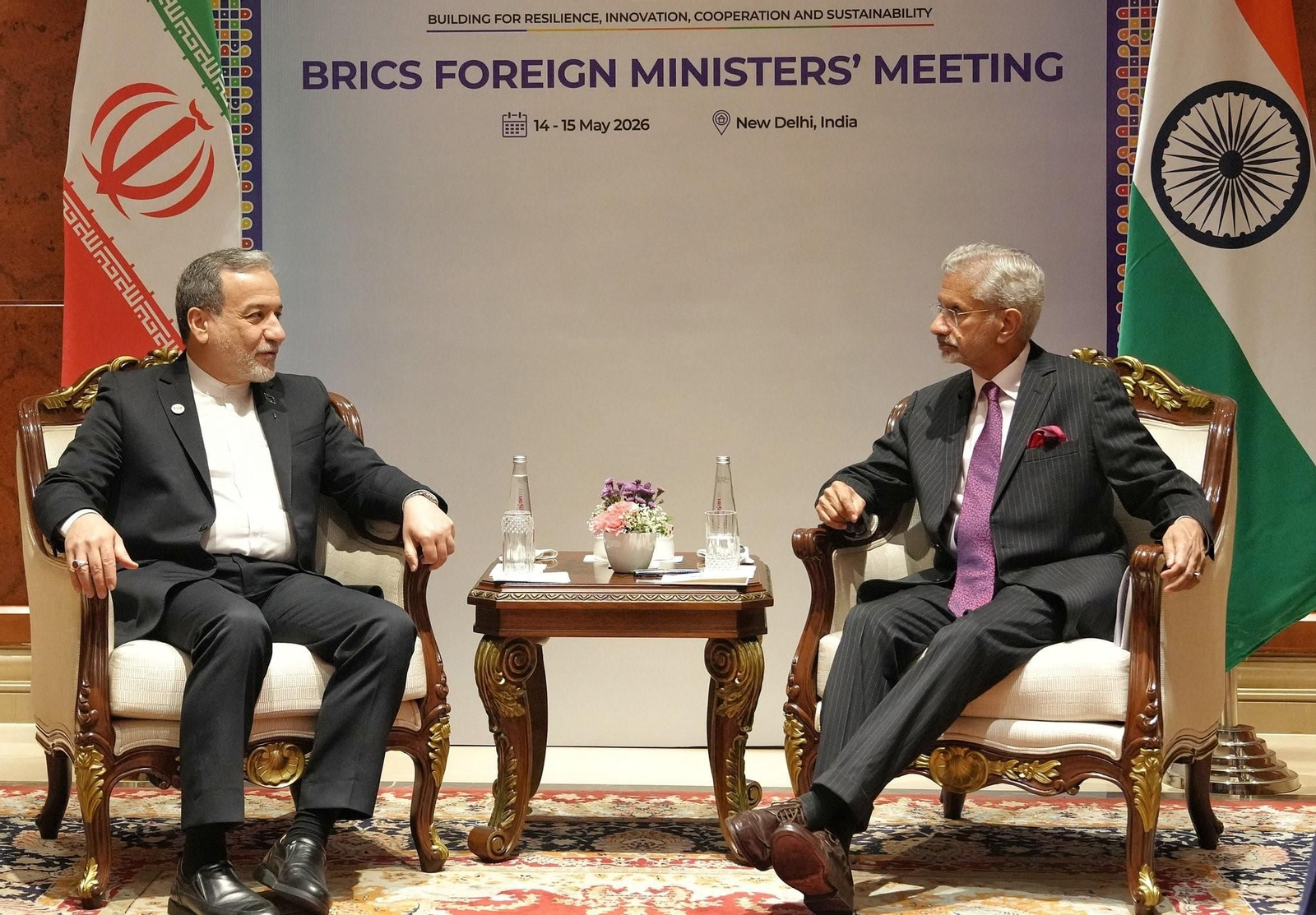 Los ministros de Exteriores de Irán e India