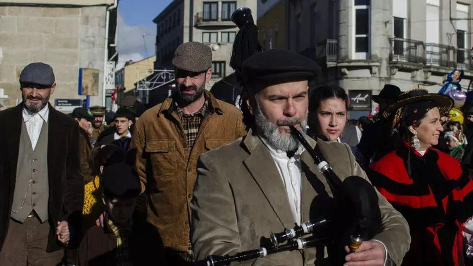 Domingo oleiro en el entroido de Xinzo.