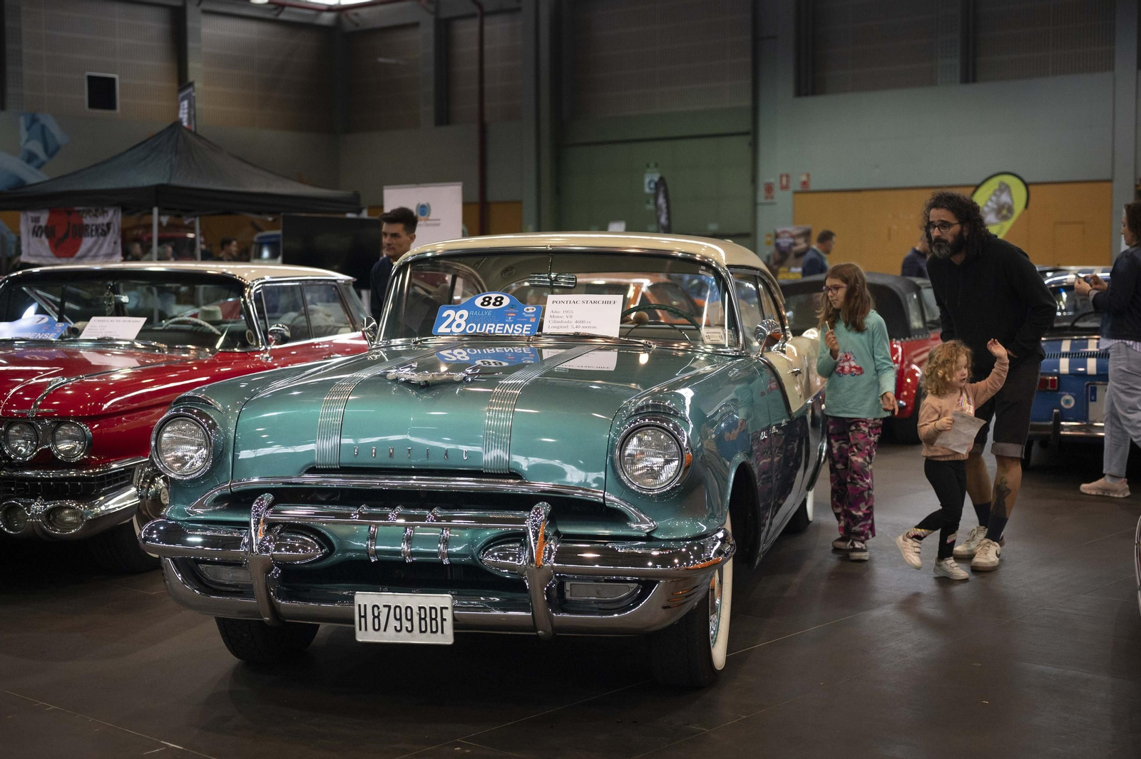 Galería | Expourense retrocede varias décadas con la belleza de los coches clásicos