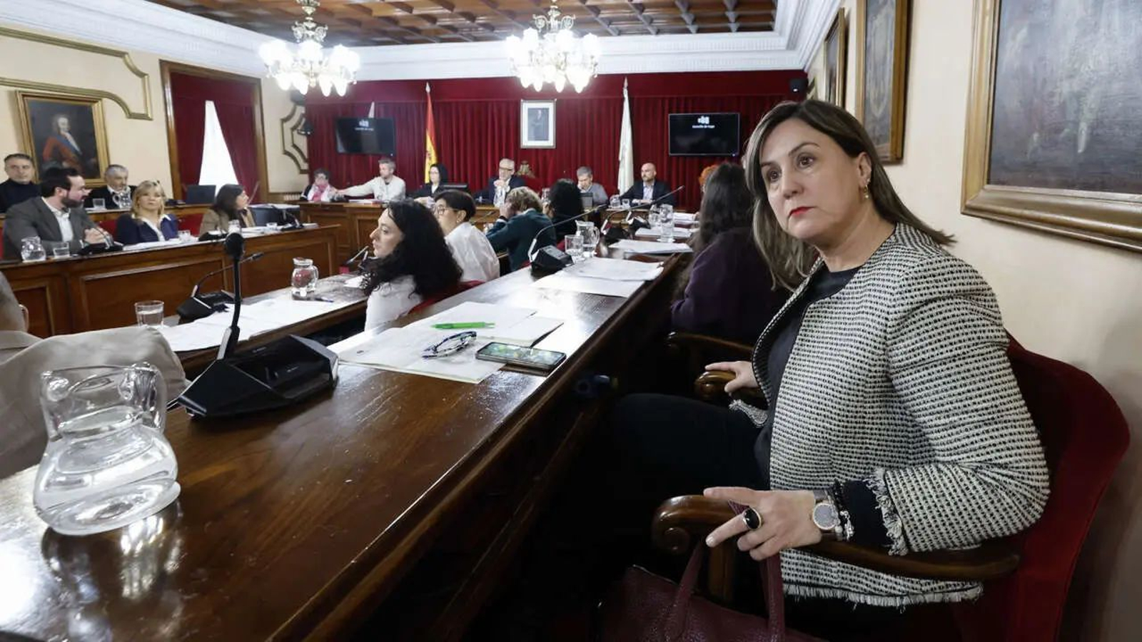 María Reigosa, en las listas socialistas en 2023, ahora no adscrita en la corporación, pieza clave de la moción.