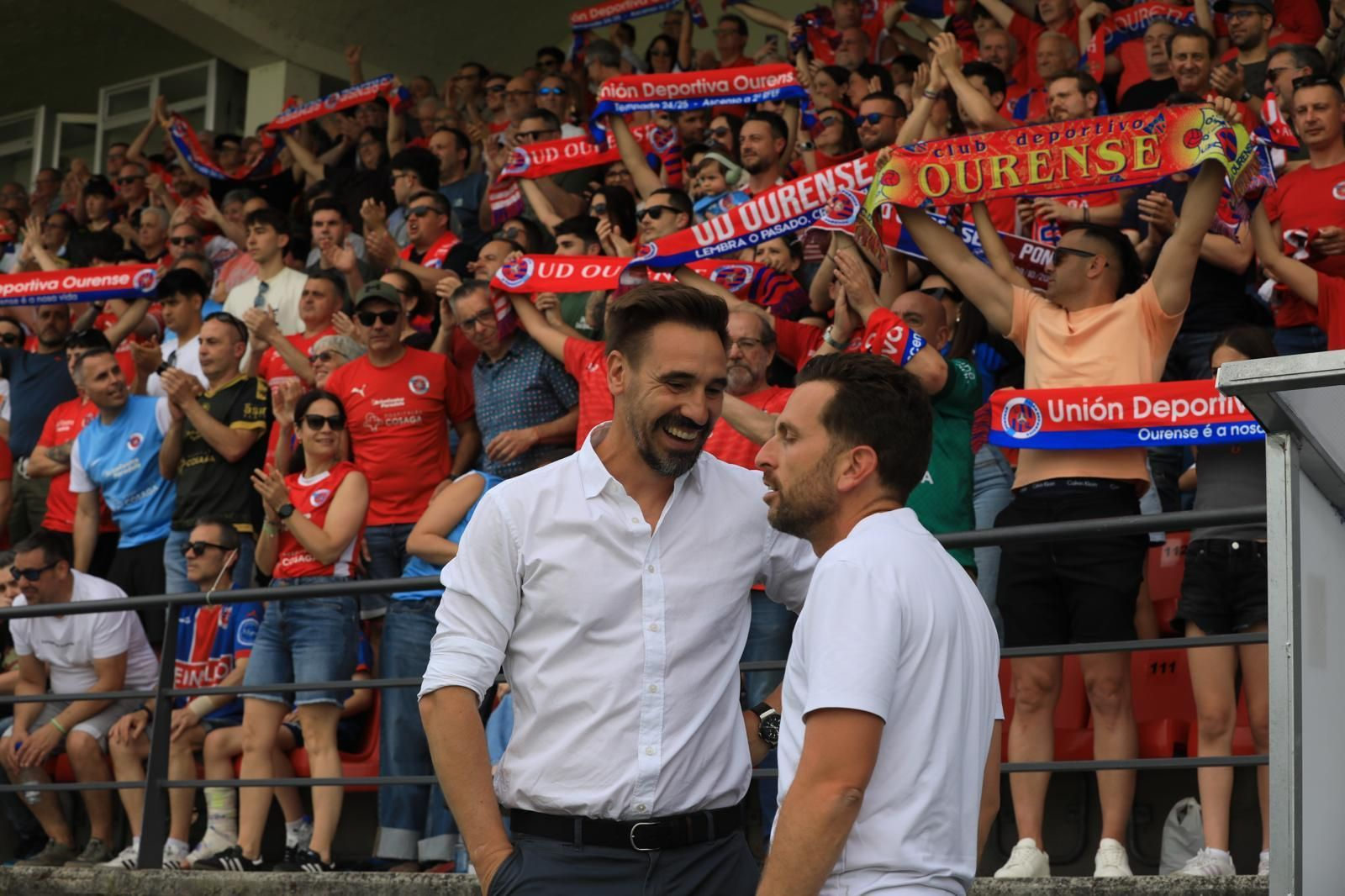 Galería | La UD Ourense quiere llegar a Primera Federación y la afición se vuelca con el equipo en O Couto