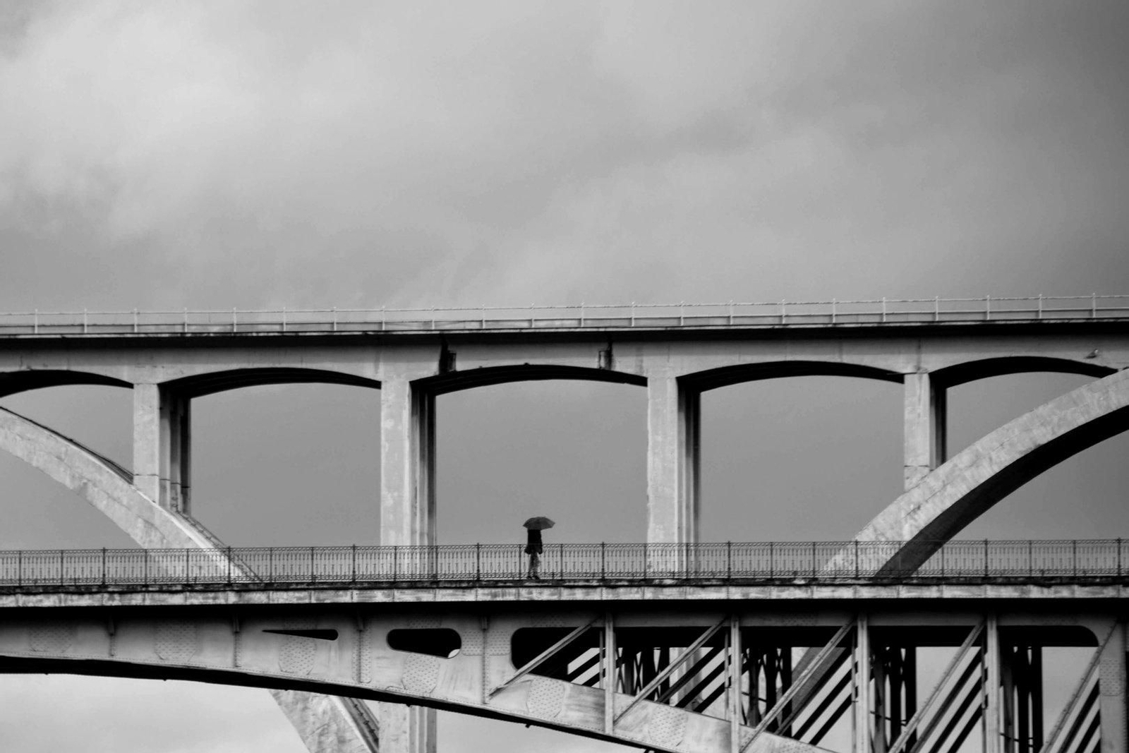 Título:  Invierno en Ourense

Descripción: Puente del viaducto y puente nuevo en invierno de 2024

Autor: Otilia Rivero