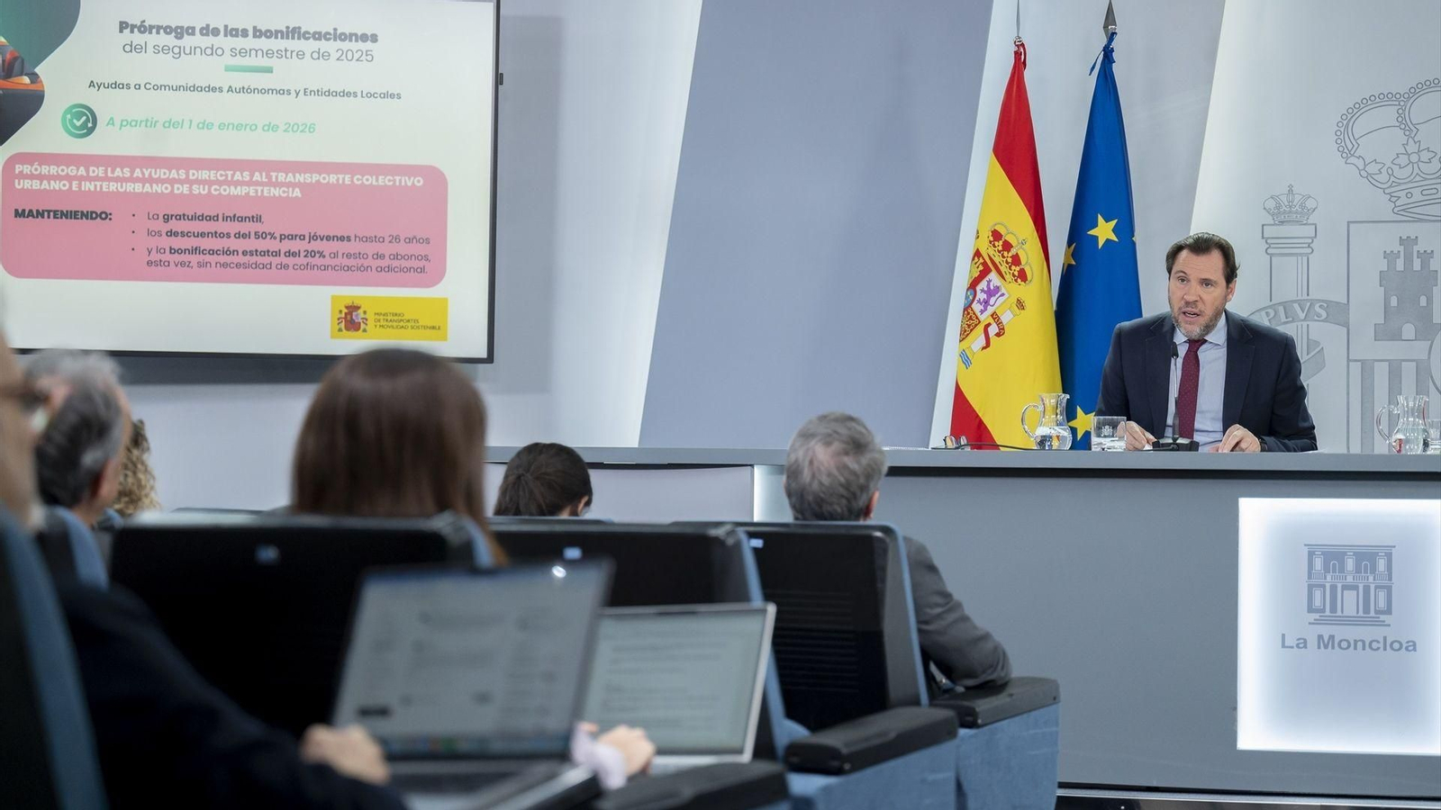 El ministro de Transportes y Movilidad Sostenible, Óscar Puente, durante una rueda de prensa.