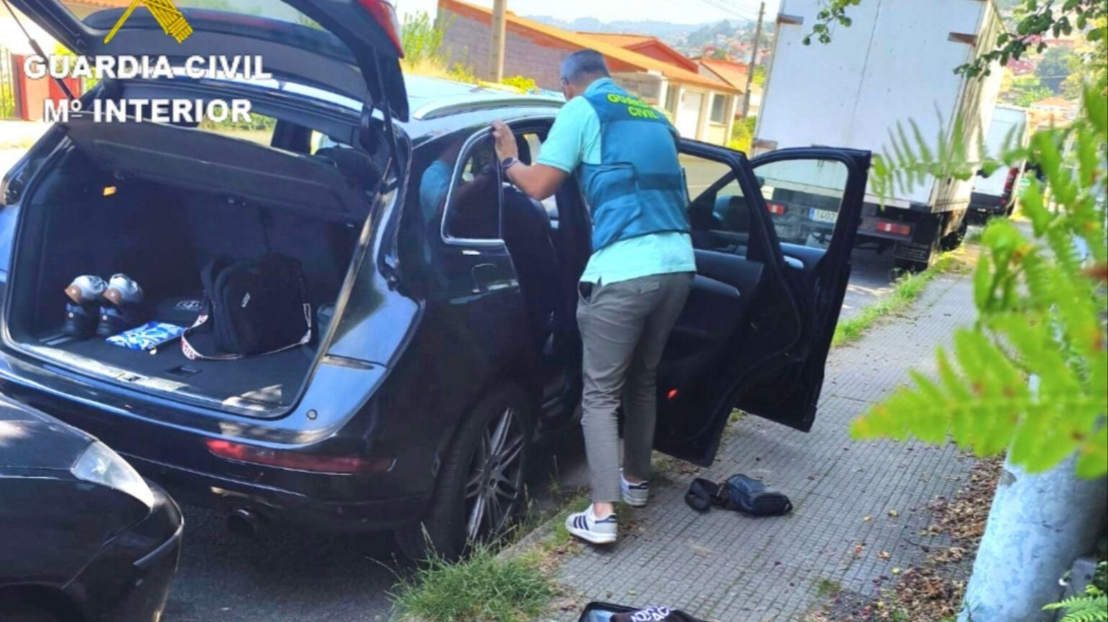 Cae la banda que atracó en mayo un banco en Pazos de Borbén