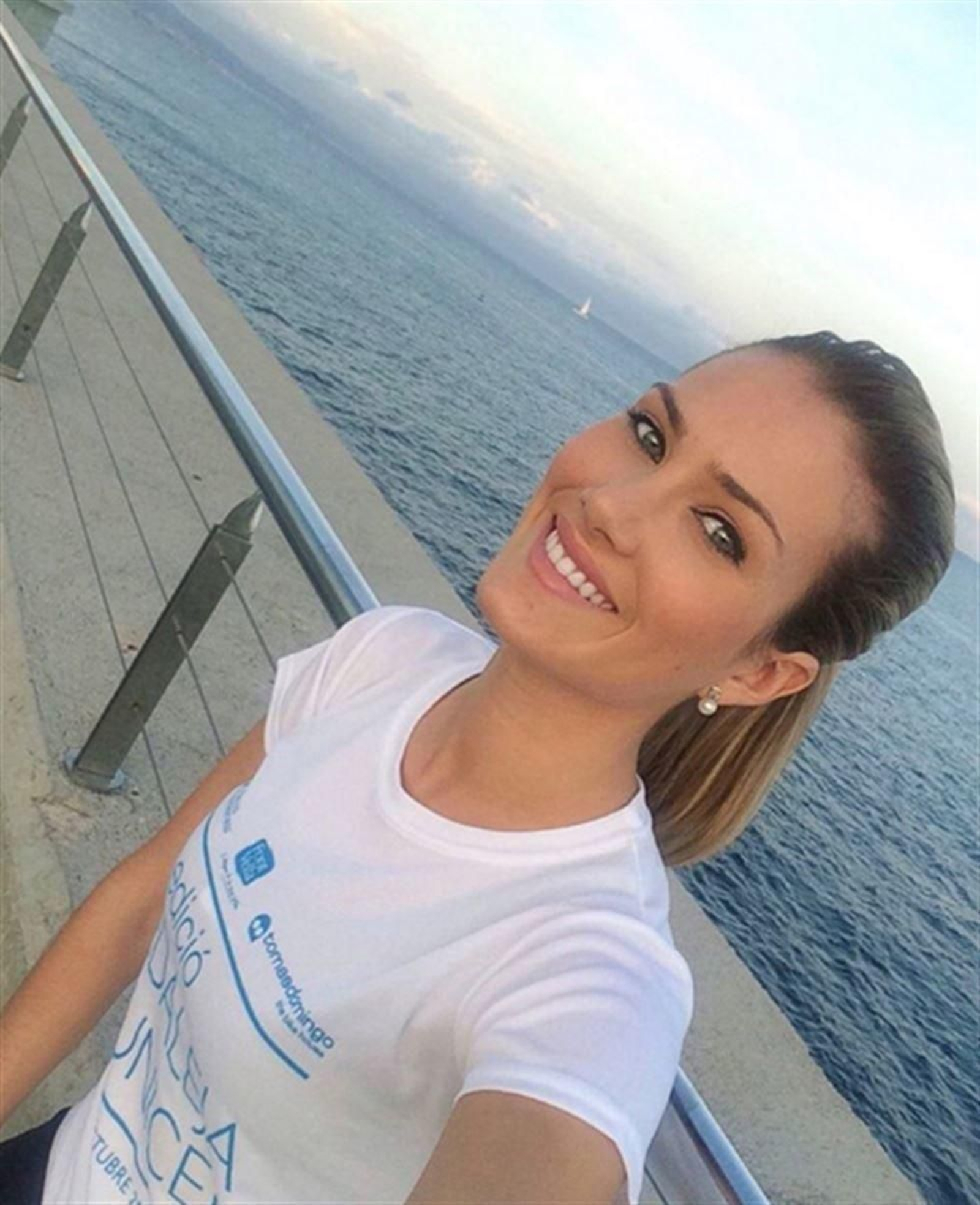 MIREIA LALAGUNA MISS WORLD 201503