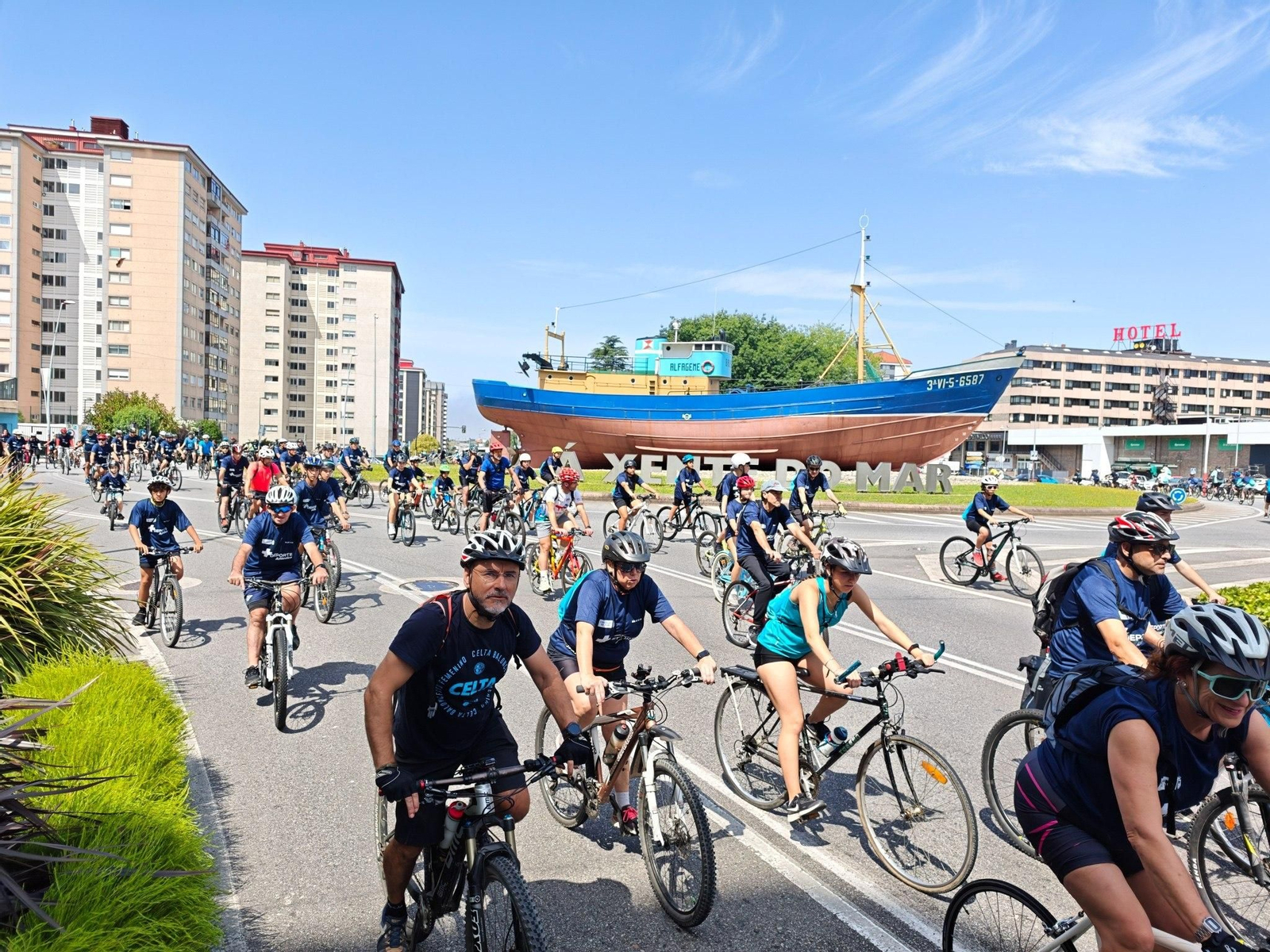 Galería | El ciclismo toma Vigo con la primera edición del Día de la Bici de Atlántico
