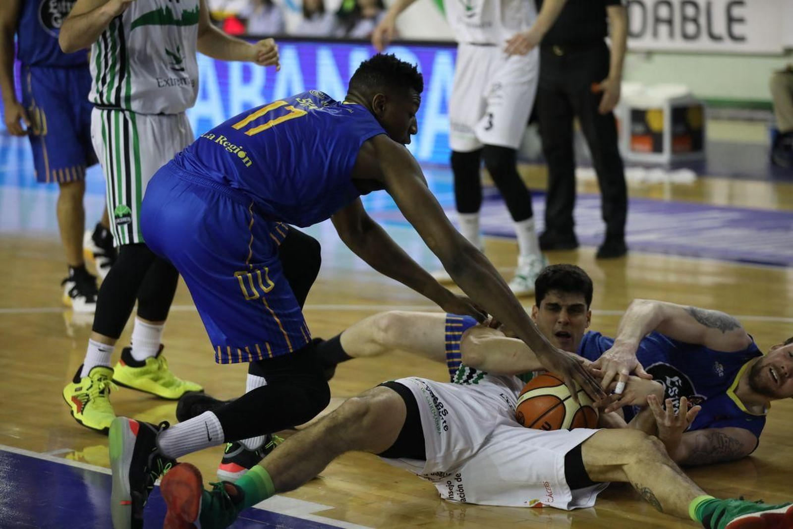 OURENSE 7/02/2020.- COB-CÁCERES, partido de baloncesto en el Pazo. José Paz