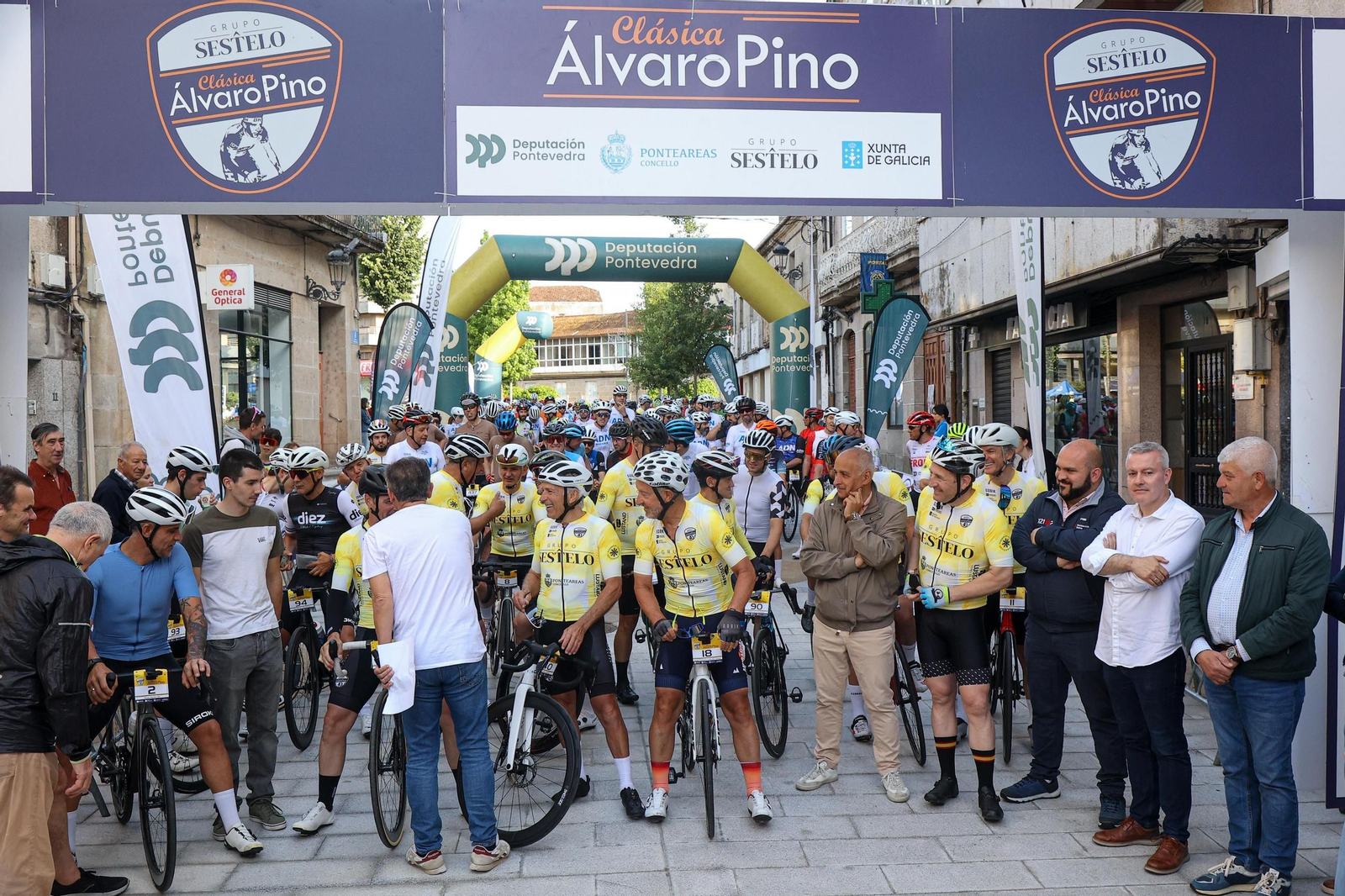 Galería | La marcha Álvaro Pino reunió a más de 500 ciclistas en Ponteareas