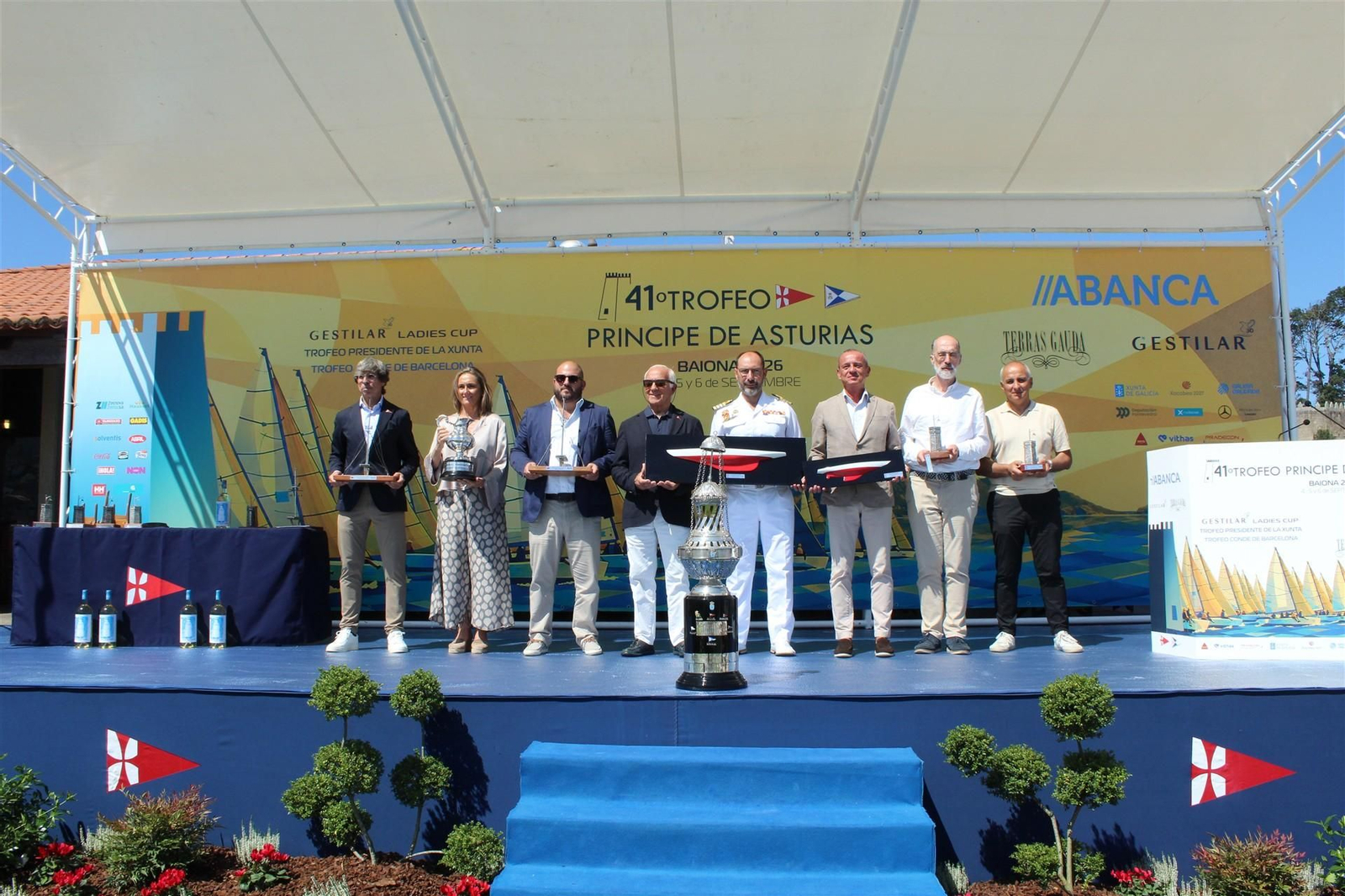 La regata fue presentada ayer en el Monte Real Club de Yates de Baiona, que acoge la cita.