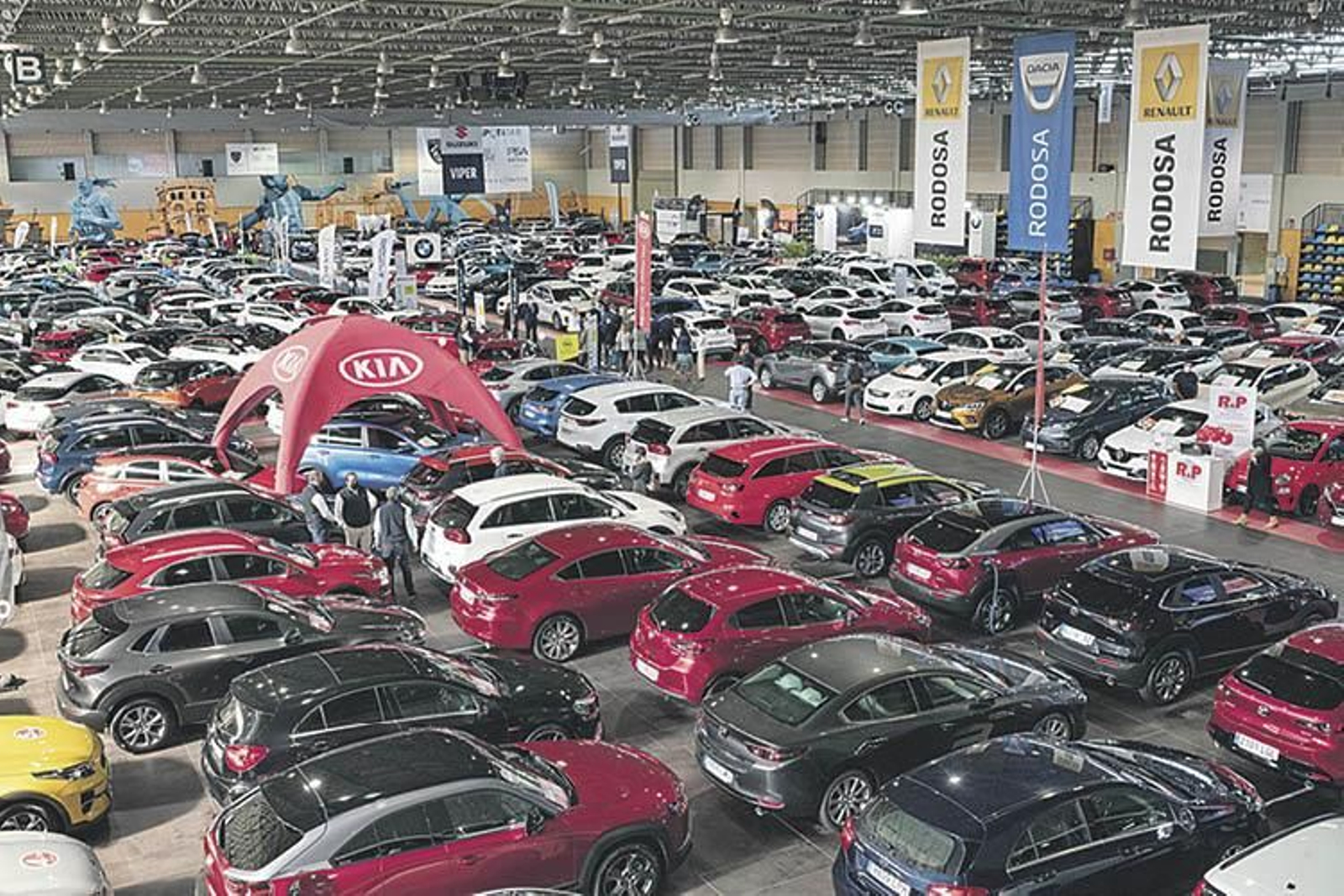 Imagen de una feria de vehículos celebrada en Expourense.