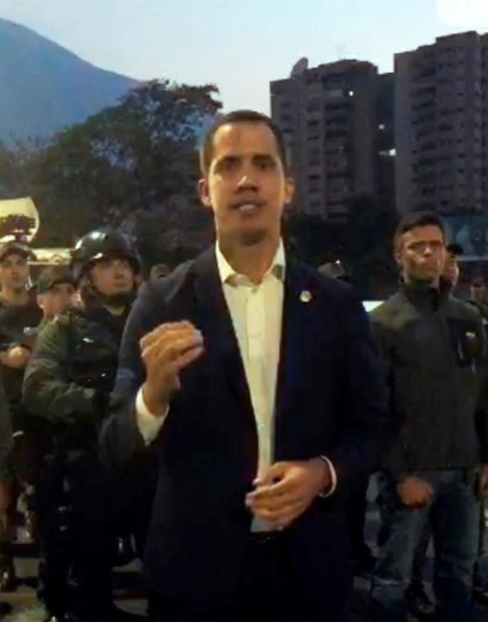 AlzamientoMilitarVenezuela 01