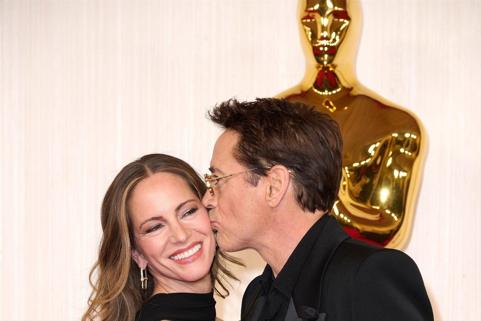 Robert Downey Jr. y su mujer Susan Downey.