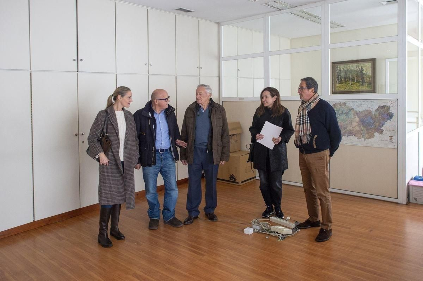 Manuel Baltar y Florencio de Arboiro, en el centro, durante la visita a las futuras instalaciones del museo.