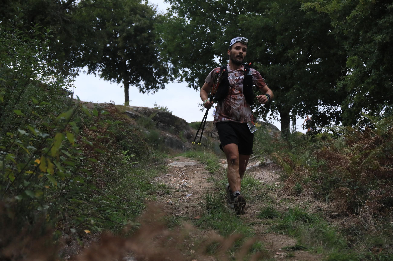 Galería | El Trail Ribeira Sacra cumple diez años y lo celebra entre montes y miradores, en fotos