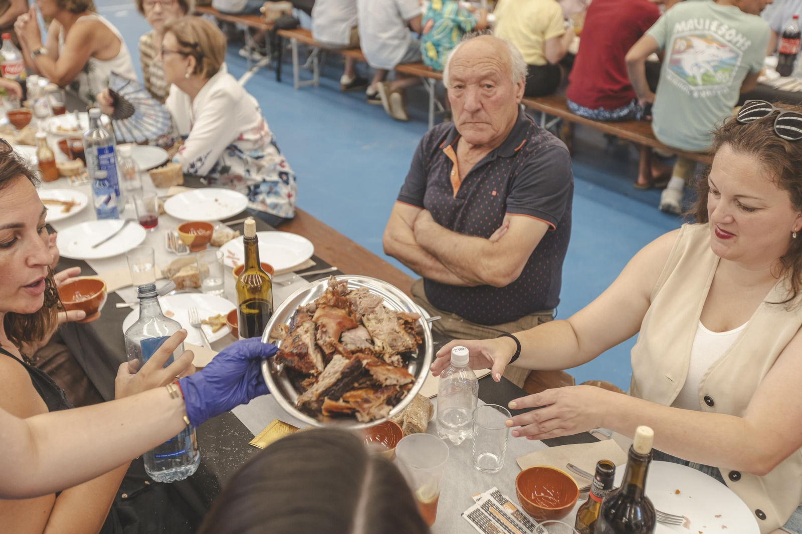 Galería | A Merca disfruta de una gran Festa do Porco ó espeto, en fotos