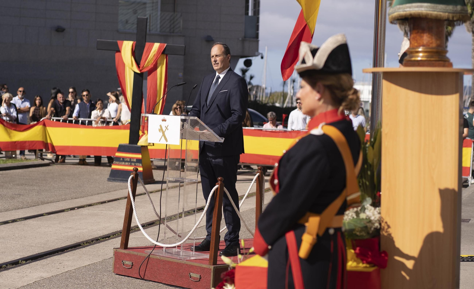 Galería | La Guardia Civil celebra el Día del Pilar en Vigo
