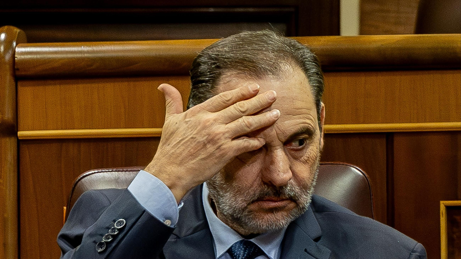 El diputado José Luis Ábalos durante una sesión plenaria en el Congreso de los Diputados