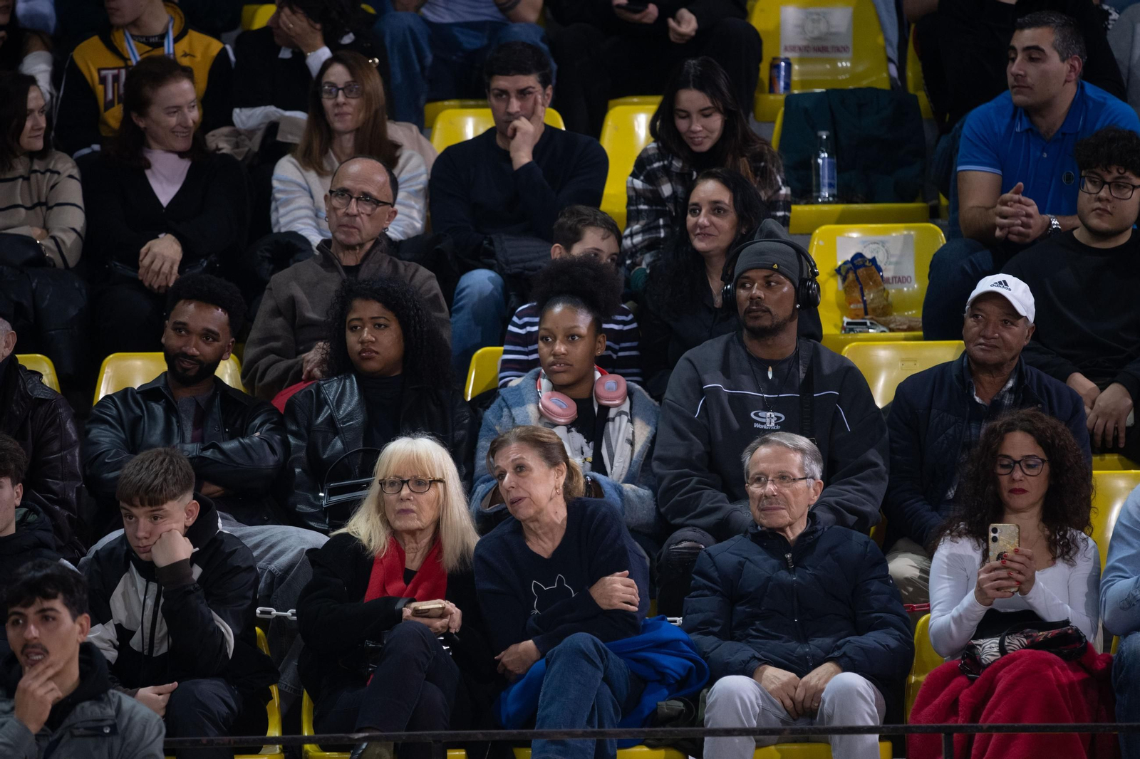 Galería | El boxeo vive una velada espectacular en la vuelta de Simón González a un ring