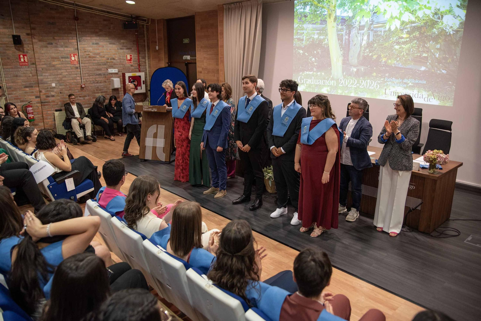 Un instante de la graduación de los alumnos de la Facultad de Filología y Traducción.