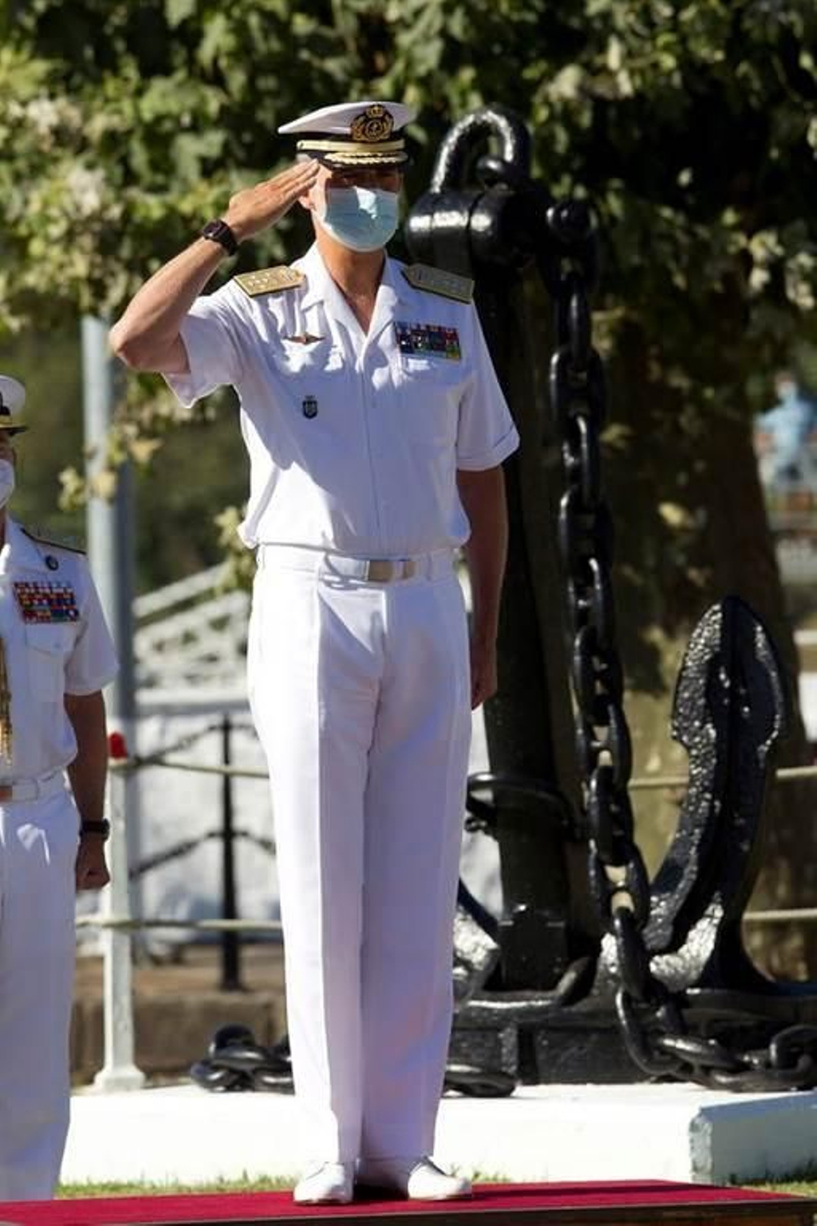 Tui recibe con aplausos al Rey en su visita a Comandancia Naval del Miño 1