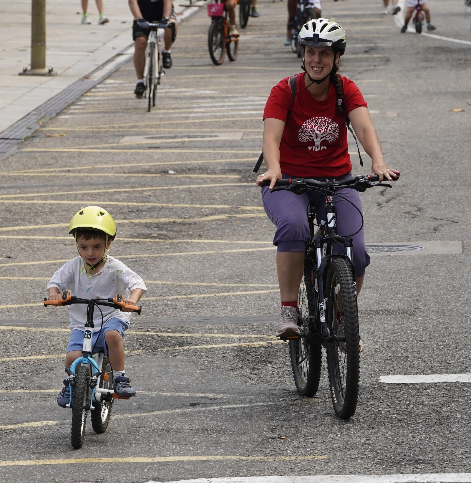 Galería | El ciclismo toma Vigo con la primera edición del Día de la Bici de Atlántico